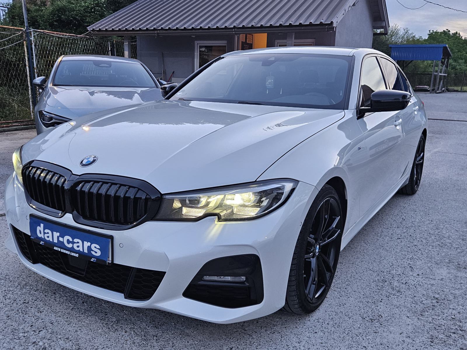 BMW serija 3 320d X DRIVE **M PAKET,FULL,GAR.GOD DANA **, fotografija 9