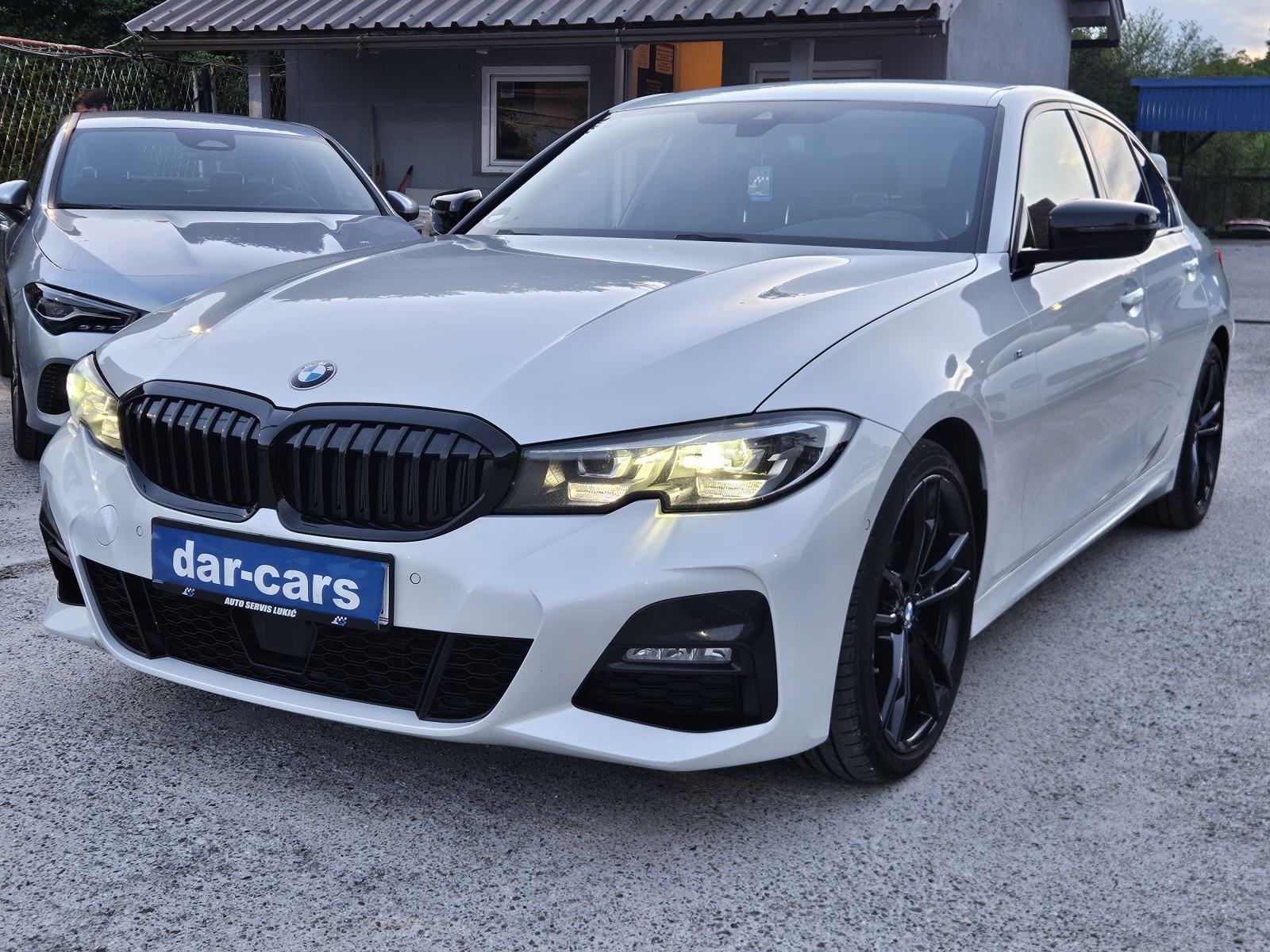 BMW serija 3 320d X DRIVE **M PAKET,FULL,GAR.GOD DANA **, fotografija 2