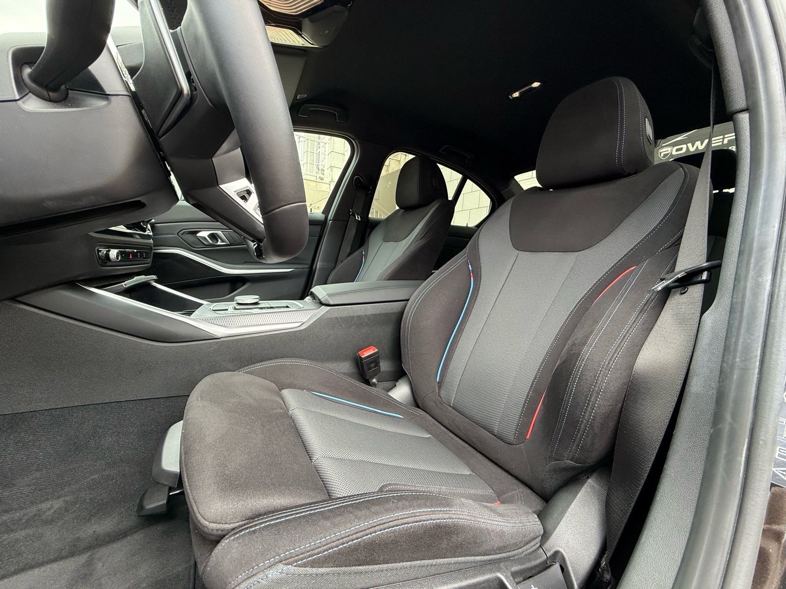BMW serija 3 320d xdrive automatik M sport, fotografija 16