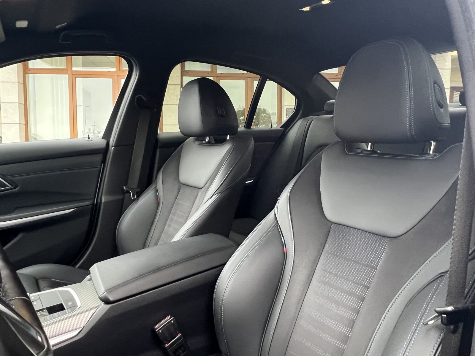BMW serija 3 320d xdrive M-sport, fotografija 10