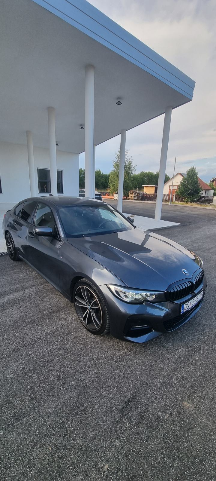 BMW serija 3 320d xdrive M-sport, fotografija 17