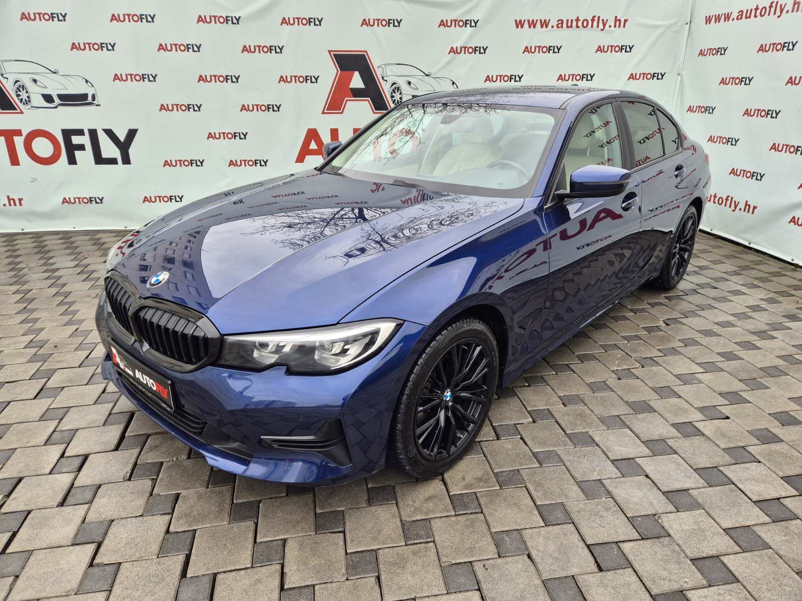 BMW serija 3 320d xDrive Sport Line, Shadow, Navigacija, Tempomat, 18", fotografija 9