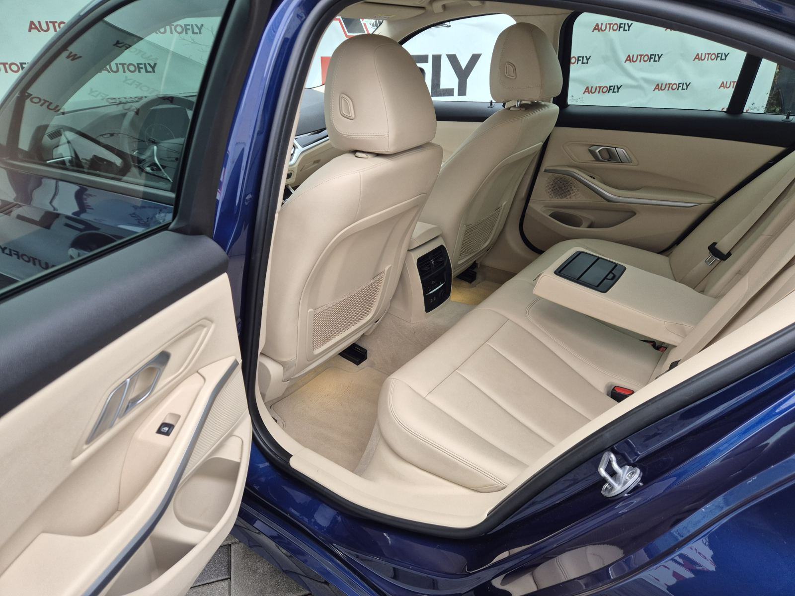 BMW serija 3 320d xDrive Sport Line, Shadow, Navigacija, Tempomat, 18", fotografija 14