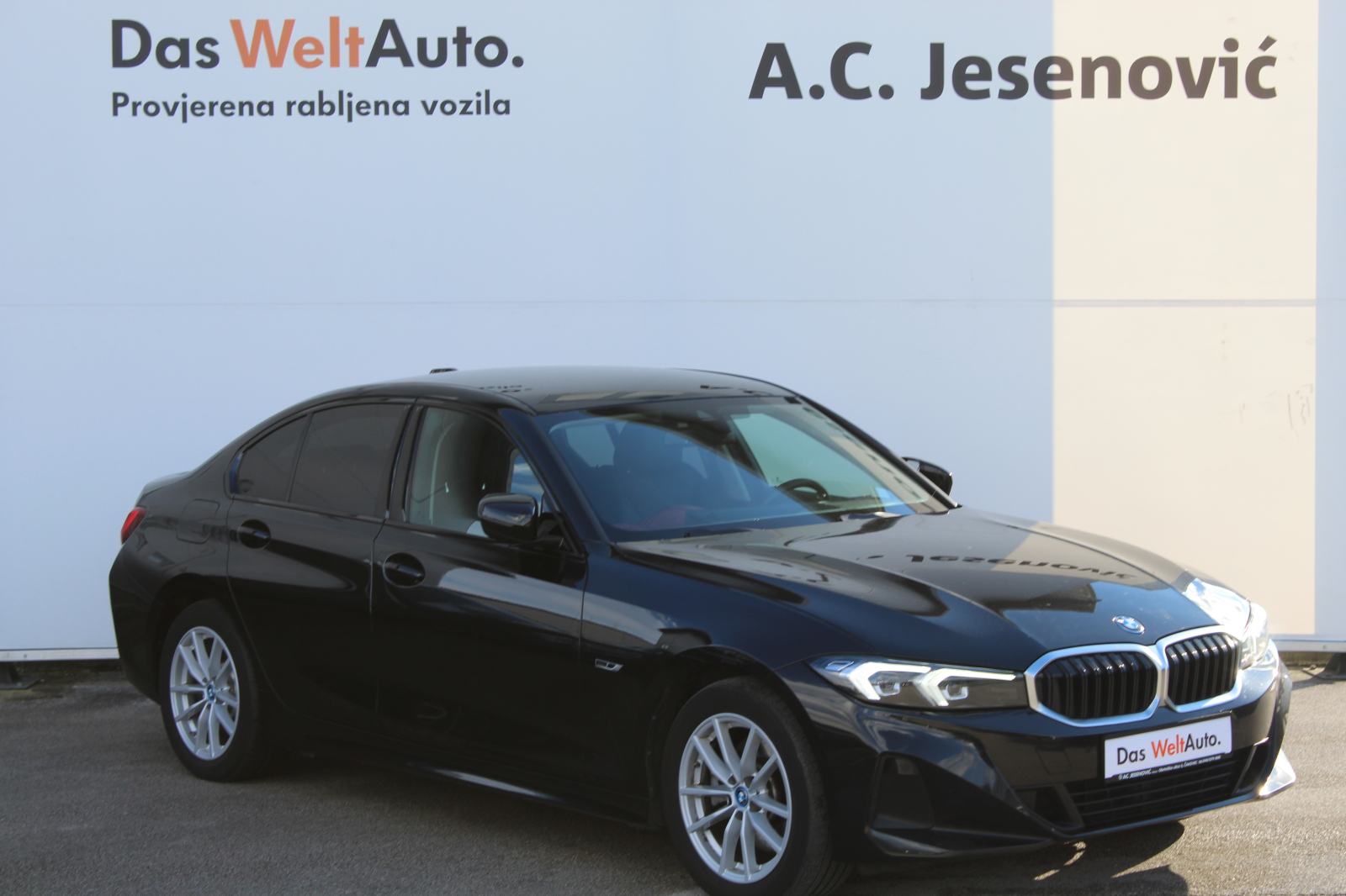 BMW serija 3 320e Aut., fotografija 3