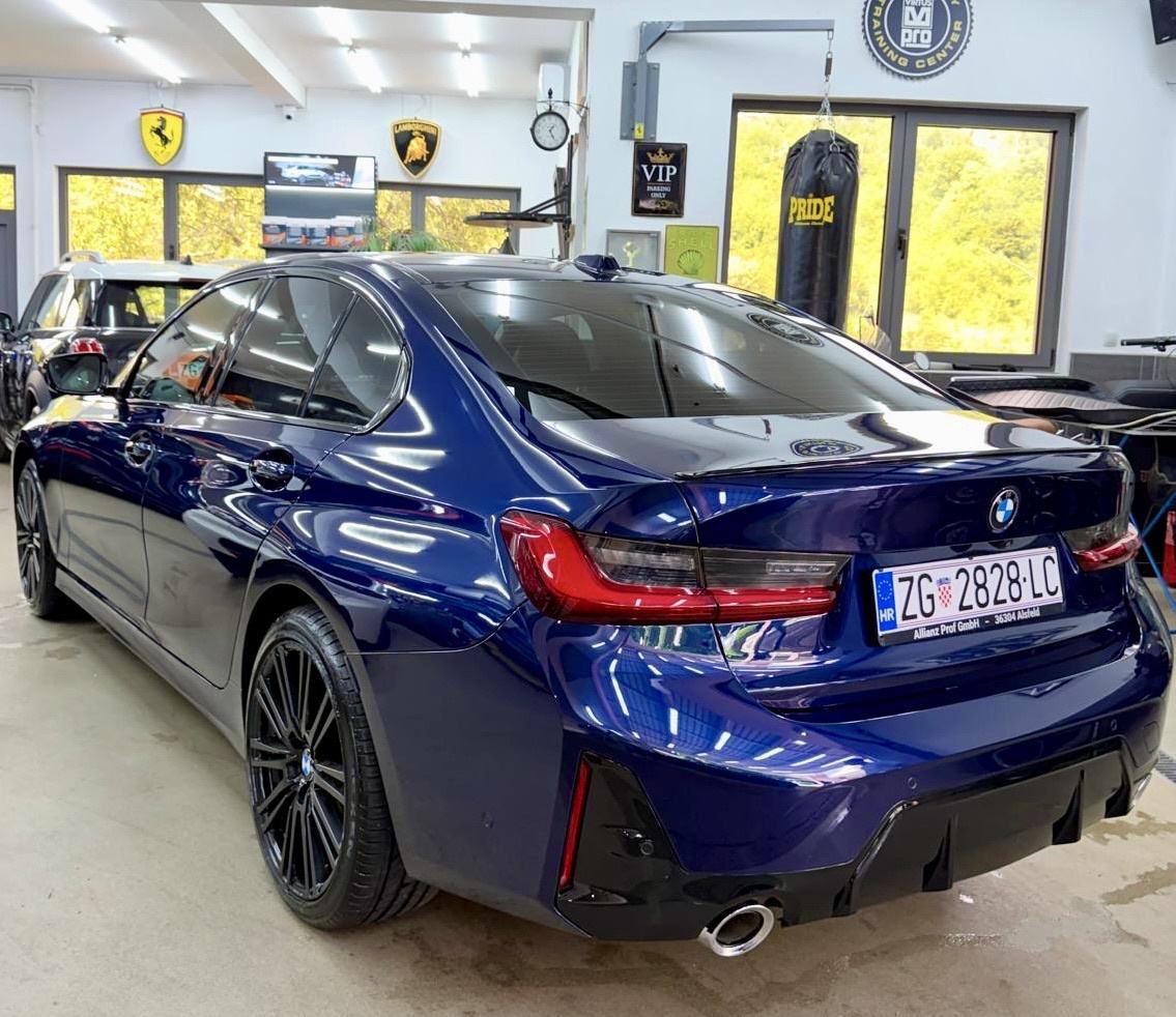 BMW serija 3 320i, kao nov., fotografija 2