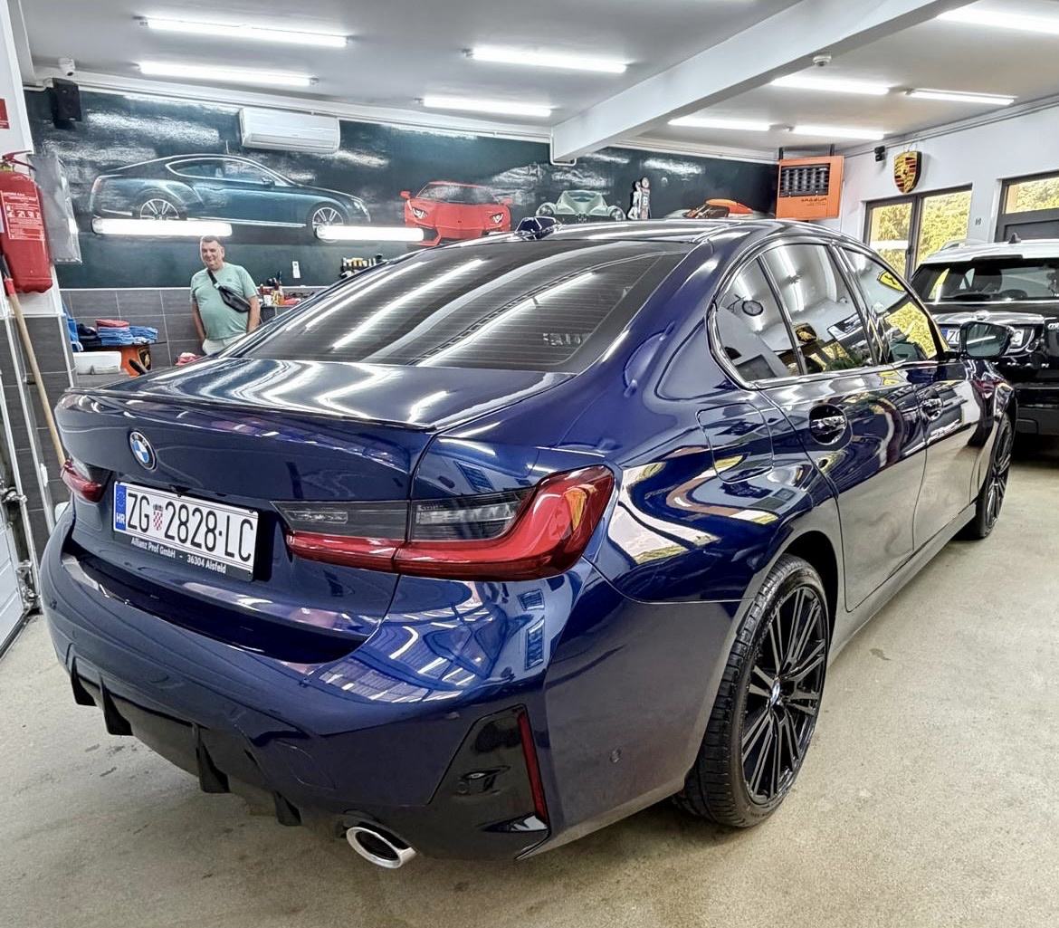 BMW serija 3 320i, kao nov., fotografija 3