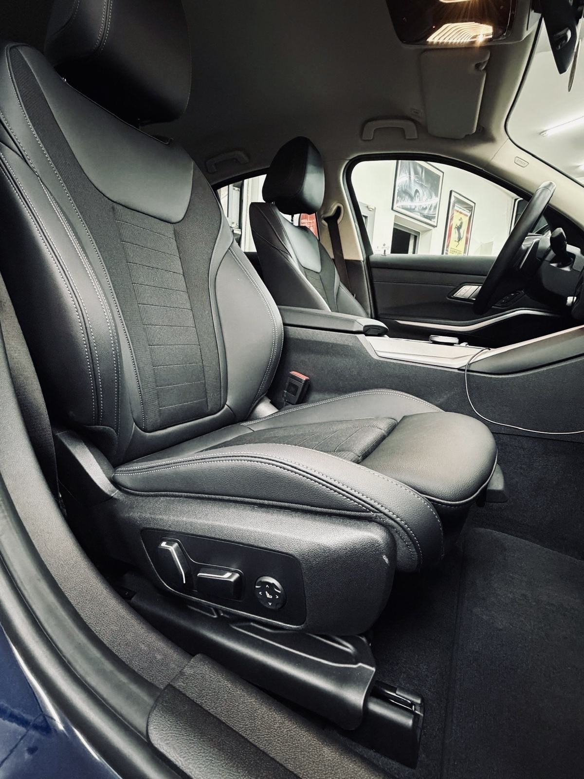 BMW serija 3 320i, kao nov., fotografija 9