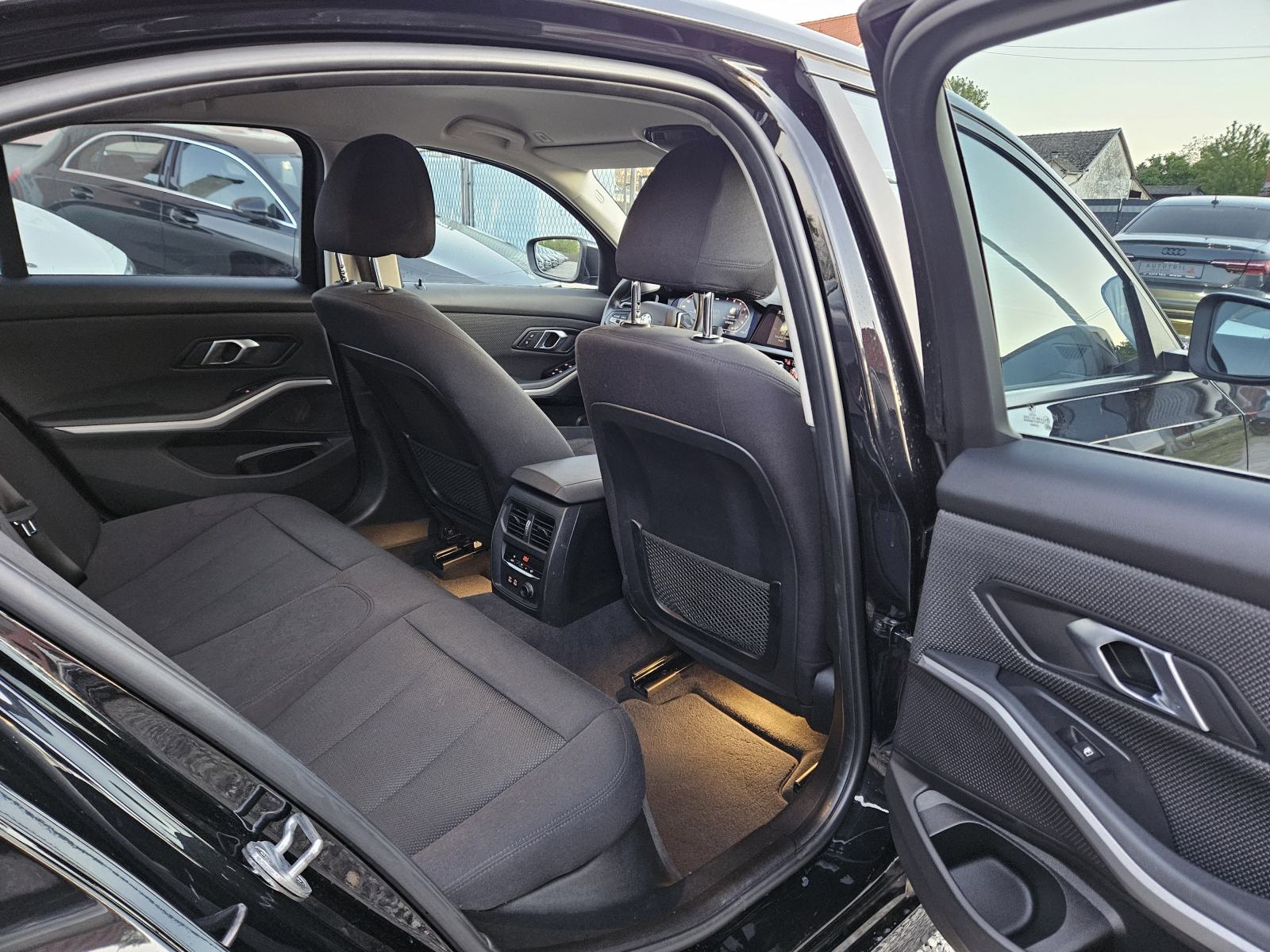 BMW SERIJA 3 320i LEASING BEZ UČEŠĆA I BEZ JAMACA, fotografija 15
