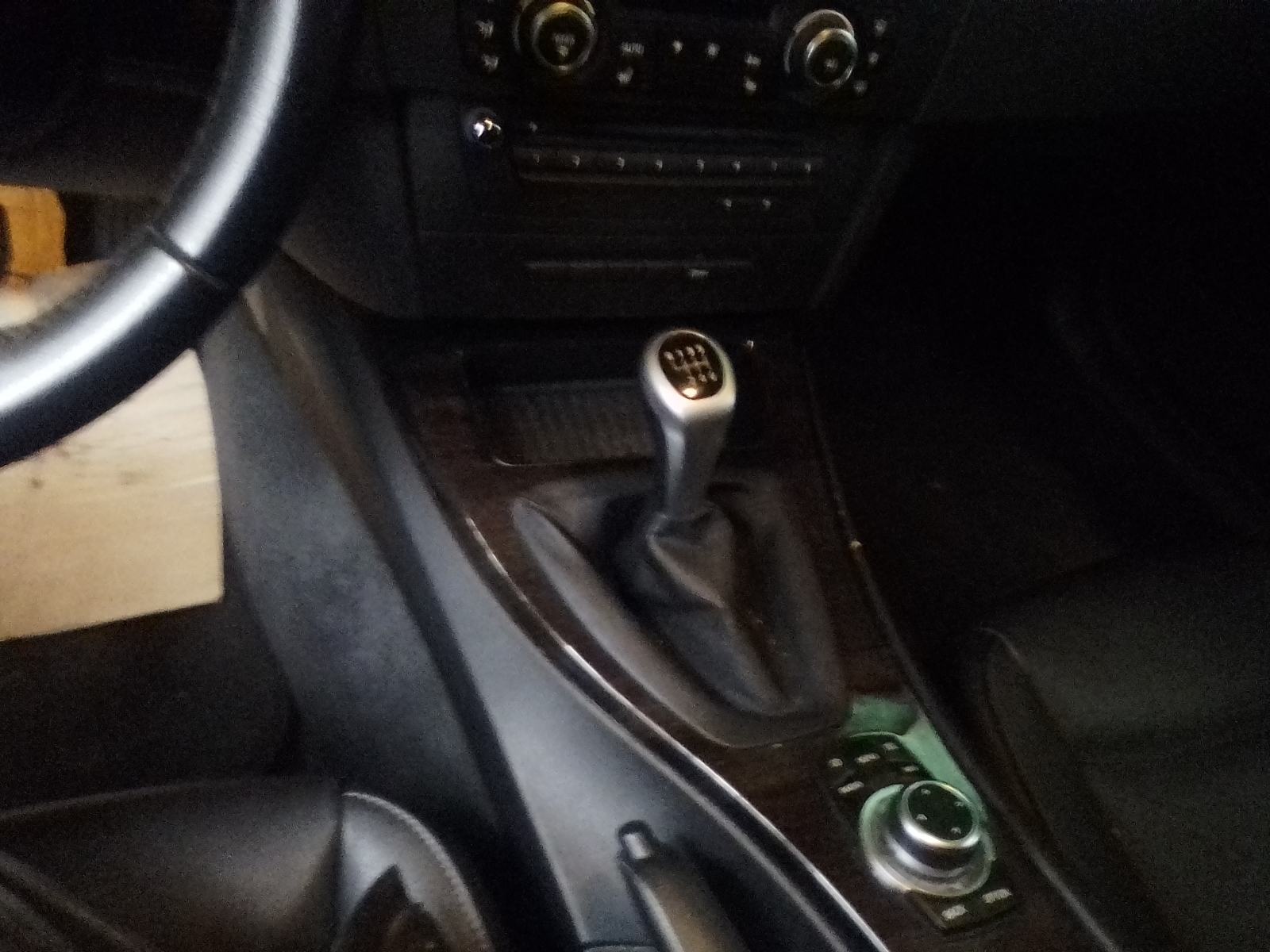BMW serija 3 320i, fotografija 12