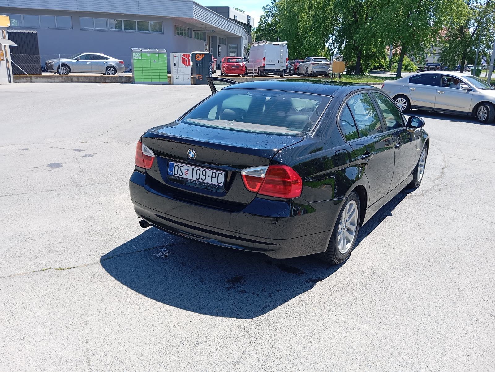 BMW serija 3 320i, pogled izvana - slika 2