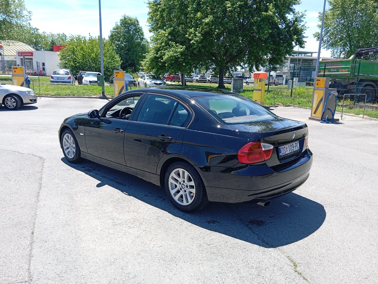 BMW serija 3 320i, pogled izvana - slika 4