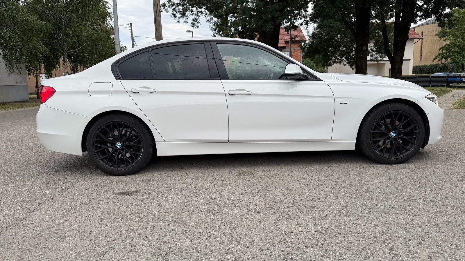 BMW serija 3 320xd automatik, fotografija 8