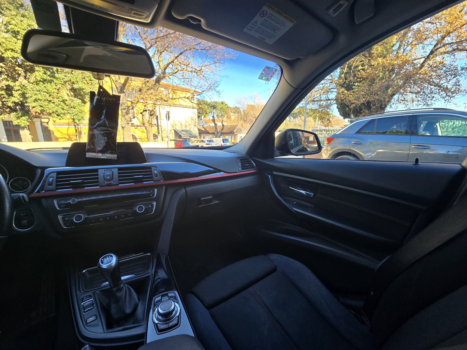 BMW serija 3 325d, fotografija 10