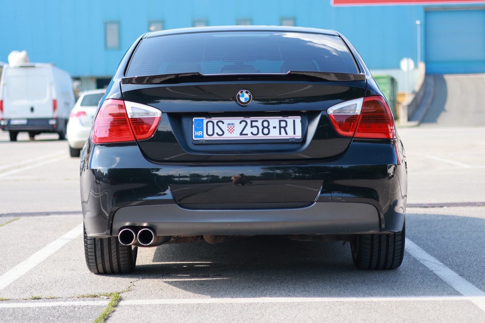 BMW E90 325xi M Sport Individual, pogled izvana - slika 2