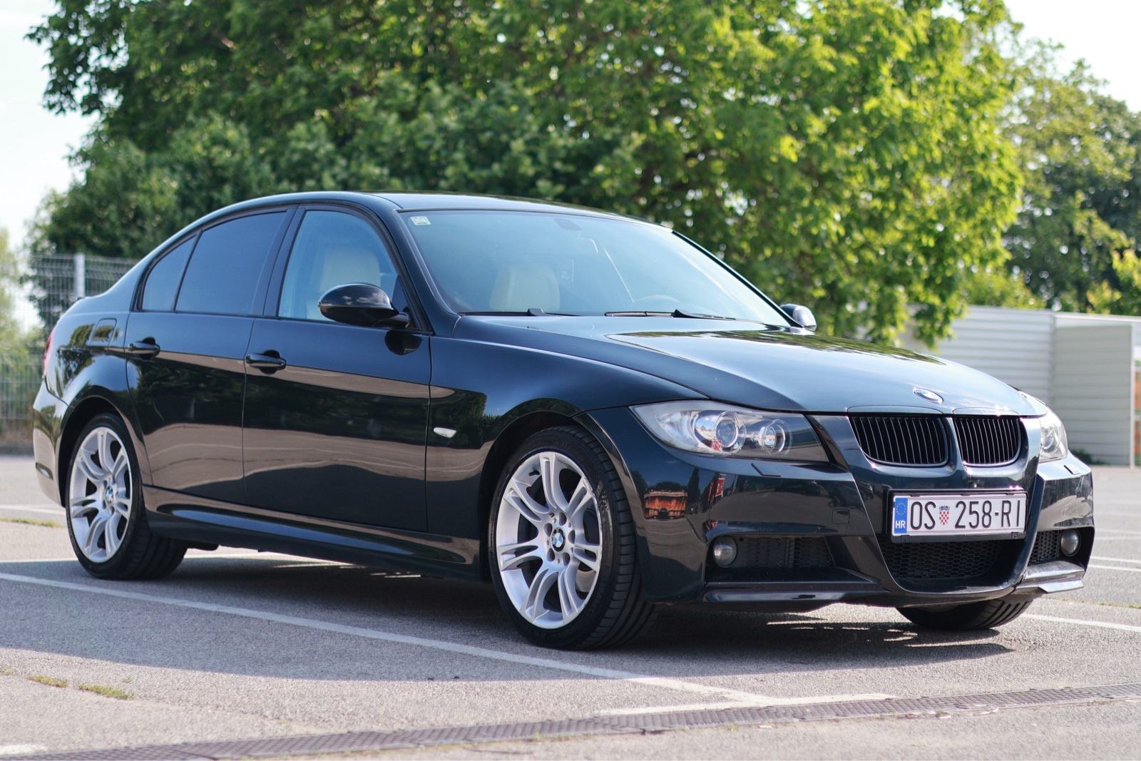 BMW E90 325xi M Sport Individual, pogled izvana - slika 5