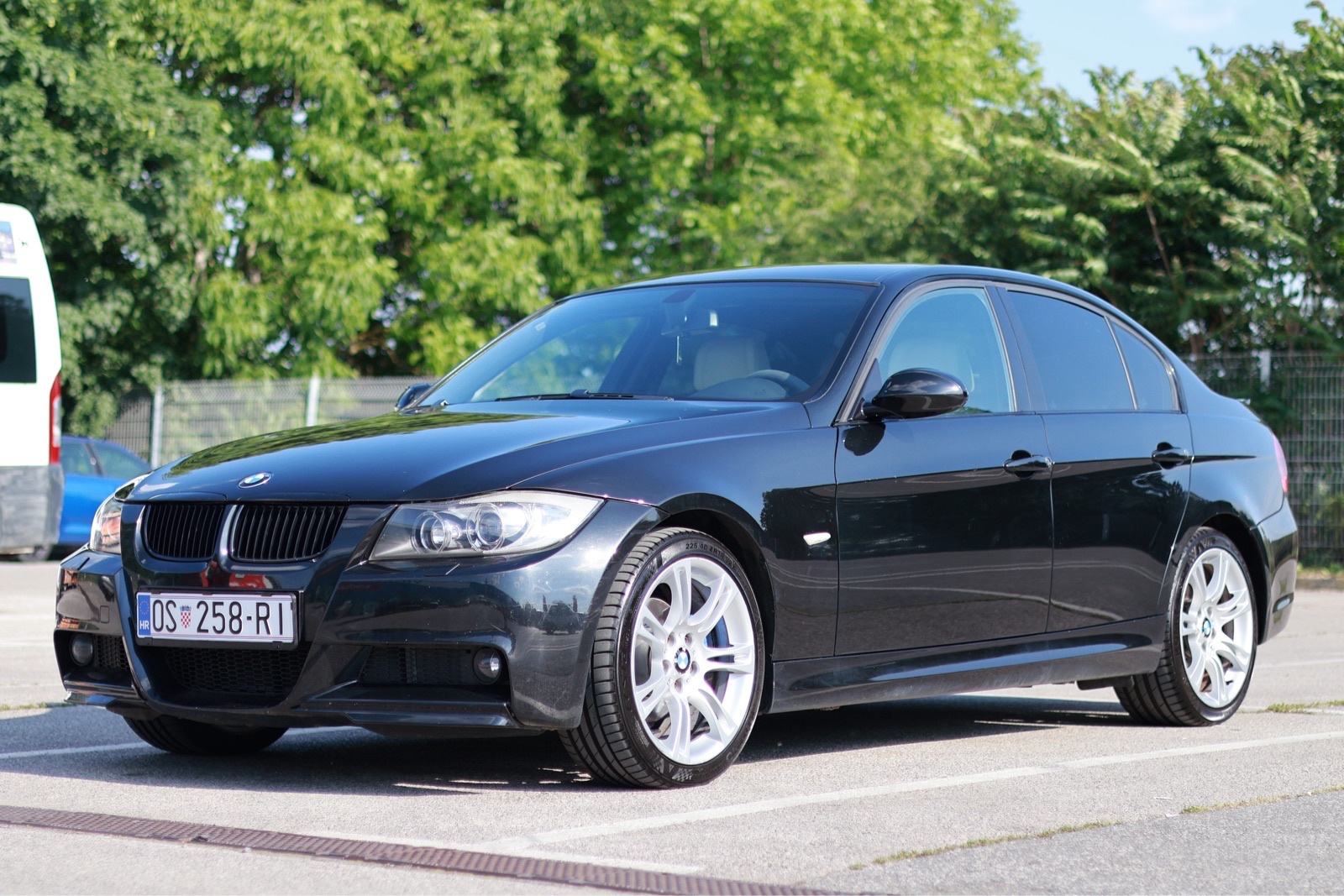 BMW E90 325xi M Sport Individual, fotografija 6