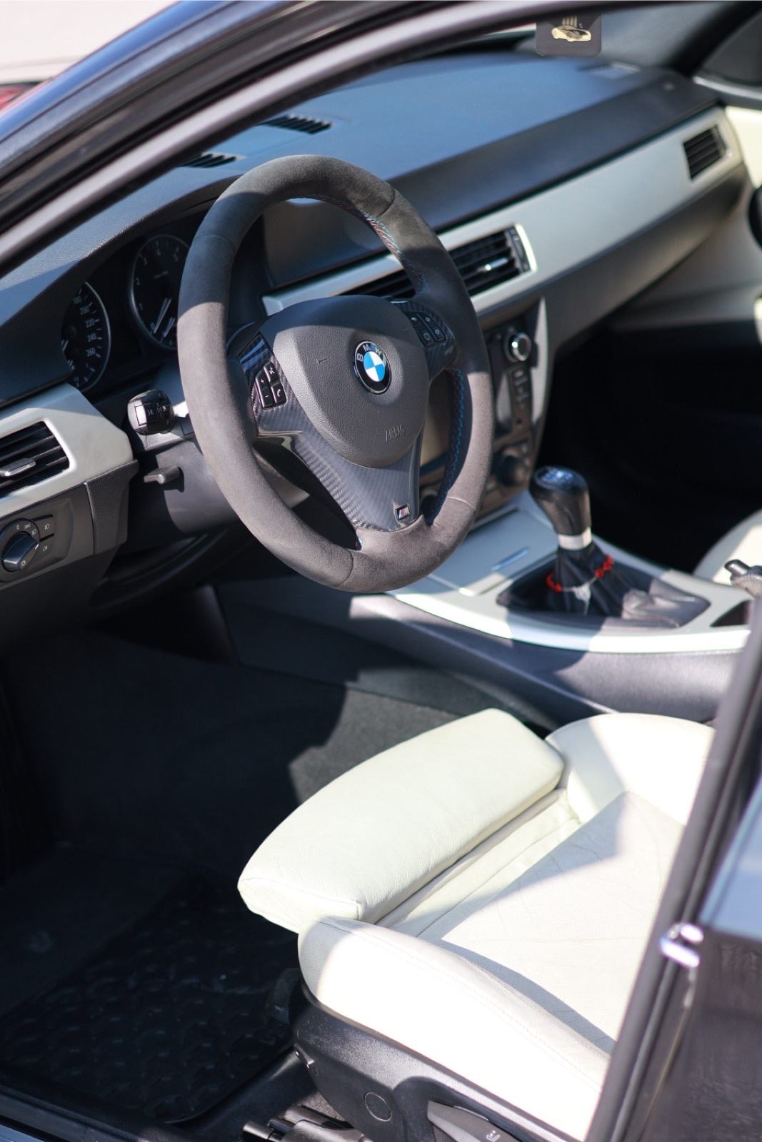 BMW E90 325xi M Sport Individual, fotografija 11