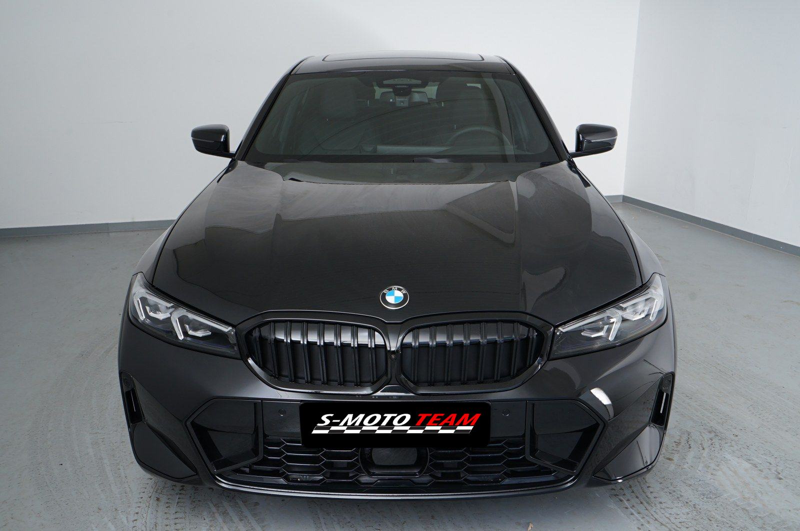 BMW serija 3 330d xDrive M-Sport, fotografija 3