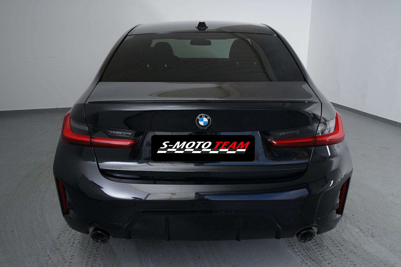 BMW serija 3 330d xDrive M-Sport, fotografija 4