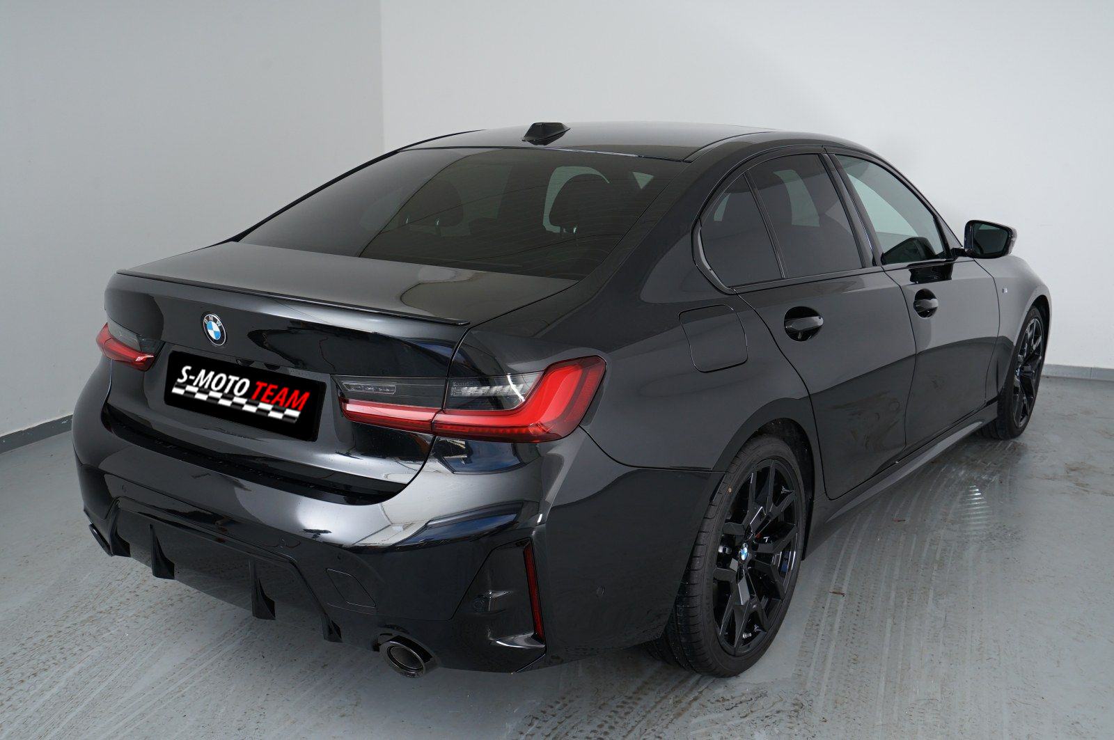 BMW serija 3 330d xDrive M-Sport, fotografija 5