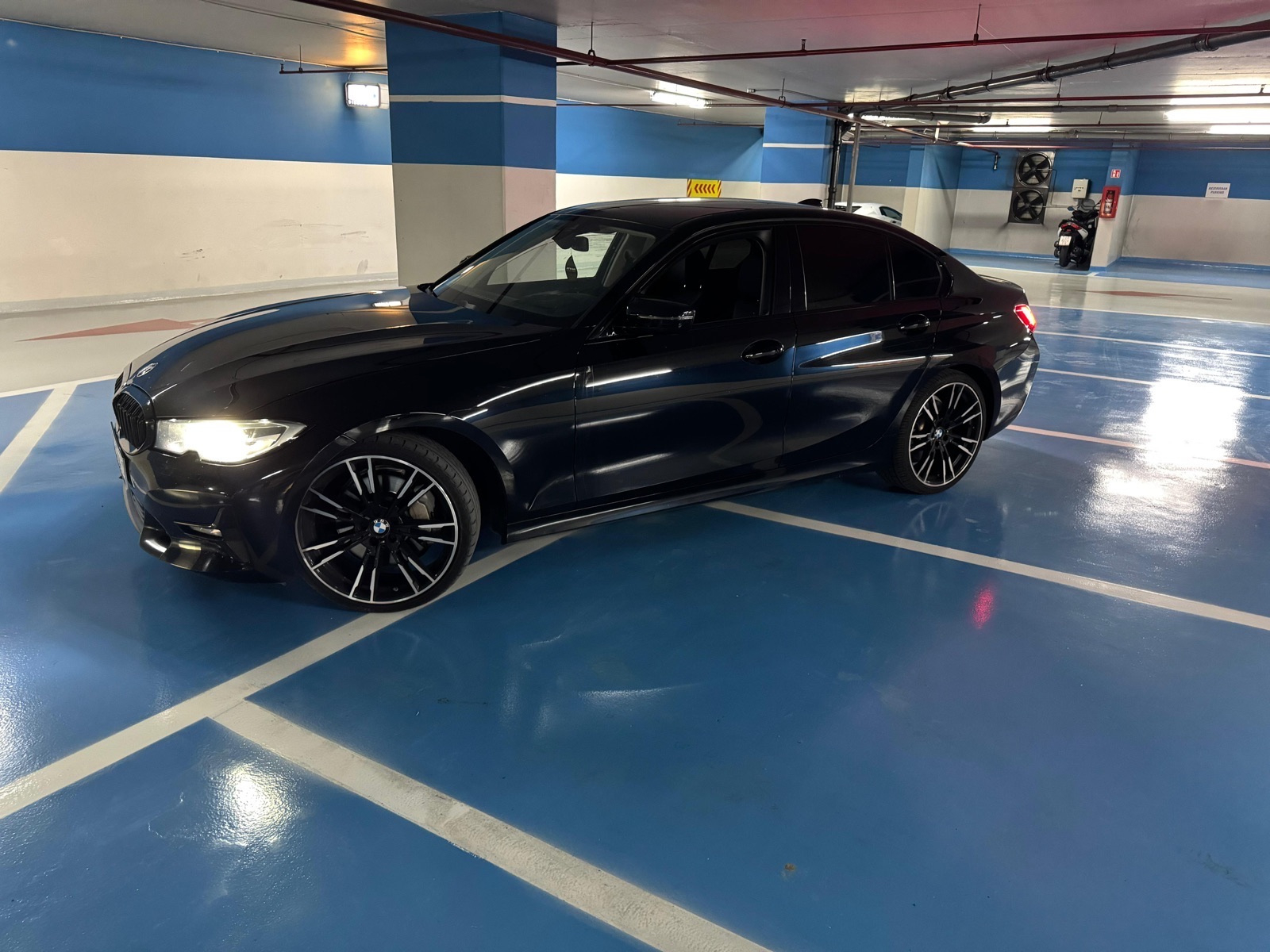 BMW 3 serija, SportLine 330d - AUTOMATIK, fotografija 18