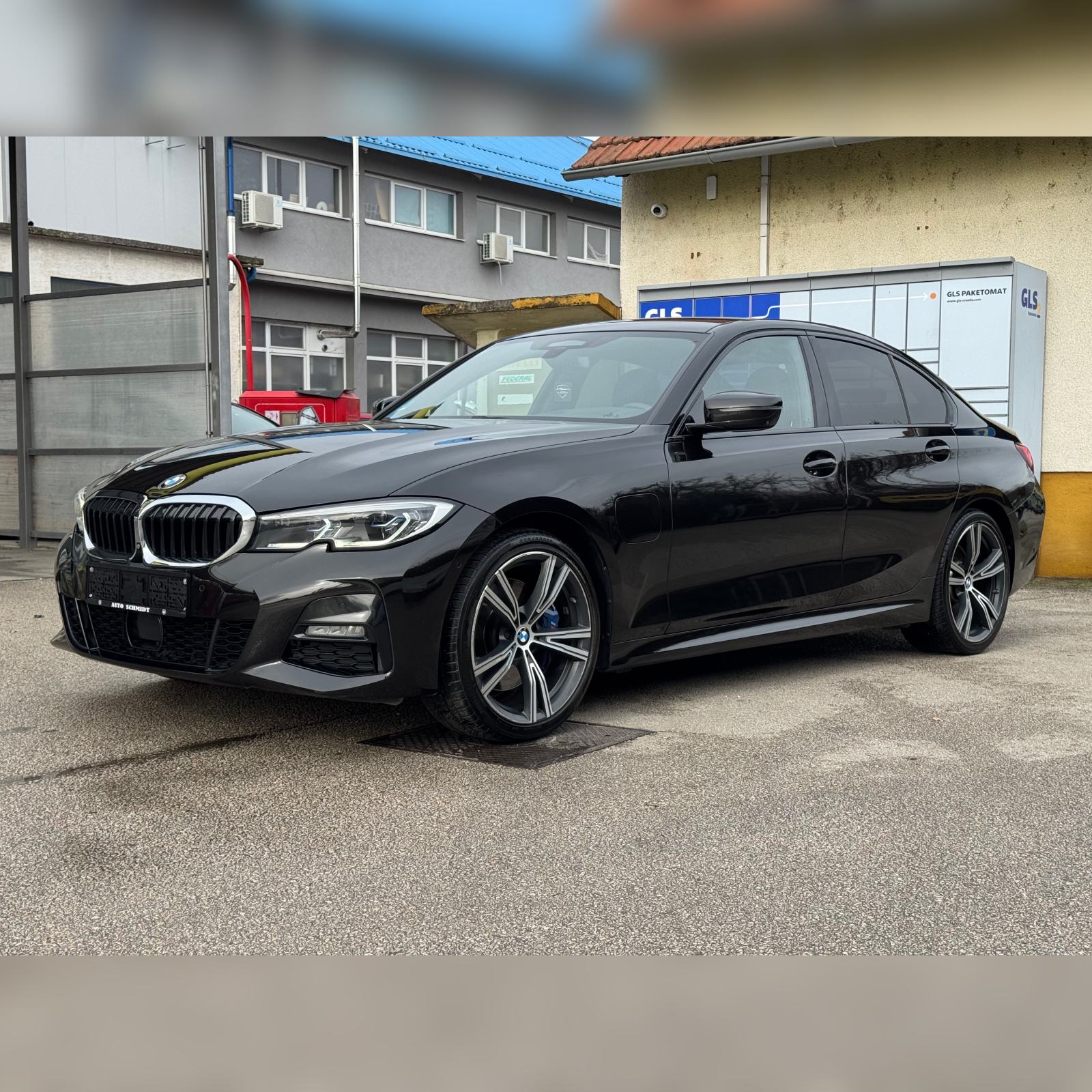 BMW 330e ///M SPORT INDIVIDUAL #292KS #LASER #U SUSTAVU PDV-a, fotografija 1