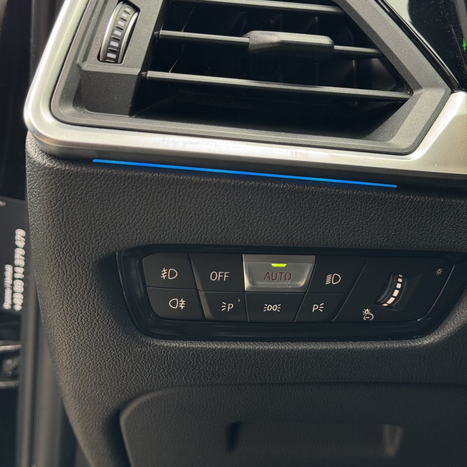 BMW 330e ///M SPORT INDIVIDUAL #292KS #LASER #U SUSTAVU PDV-a, fotografija 17