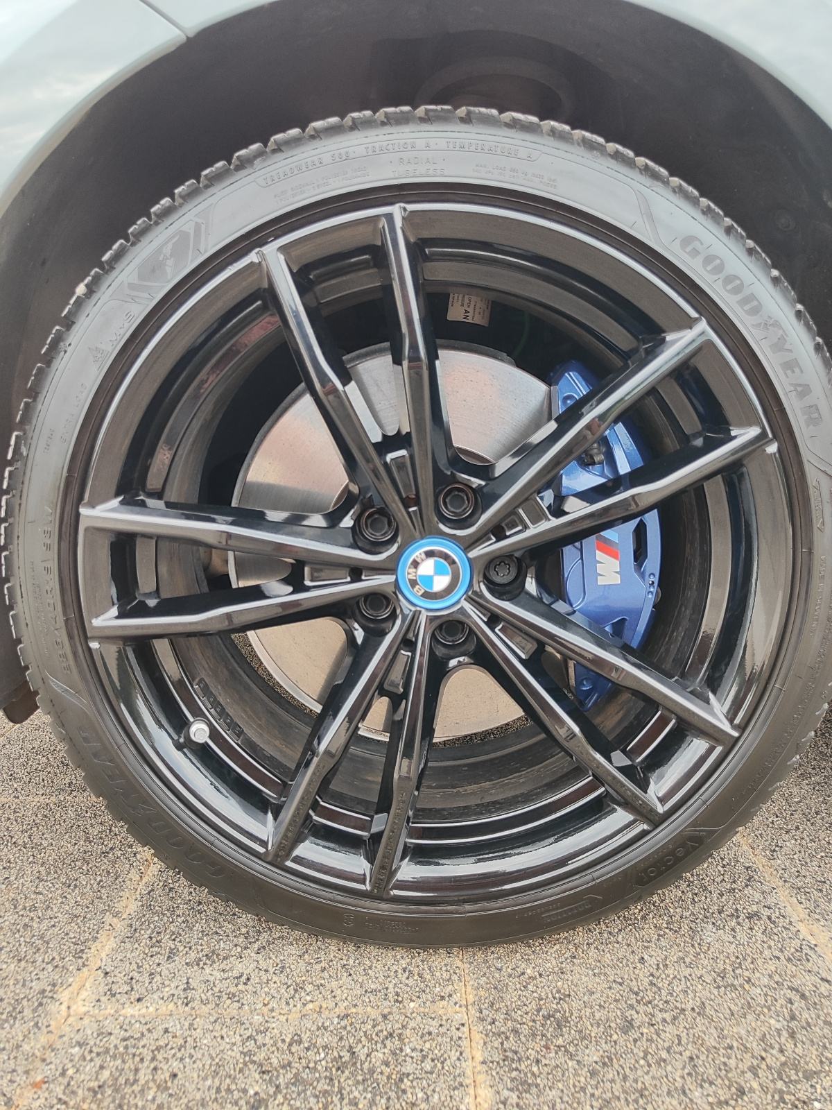 BMW serija 3 330e M Sport, fotografija 10