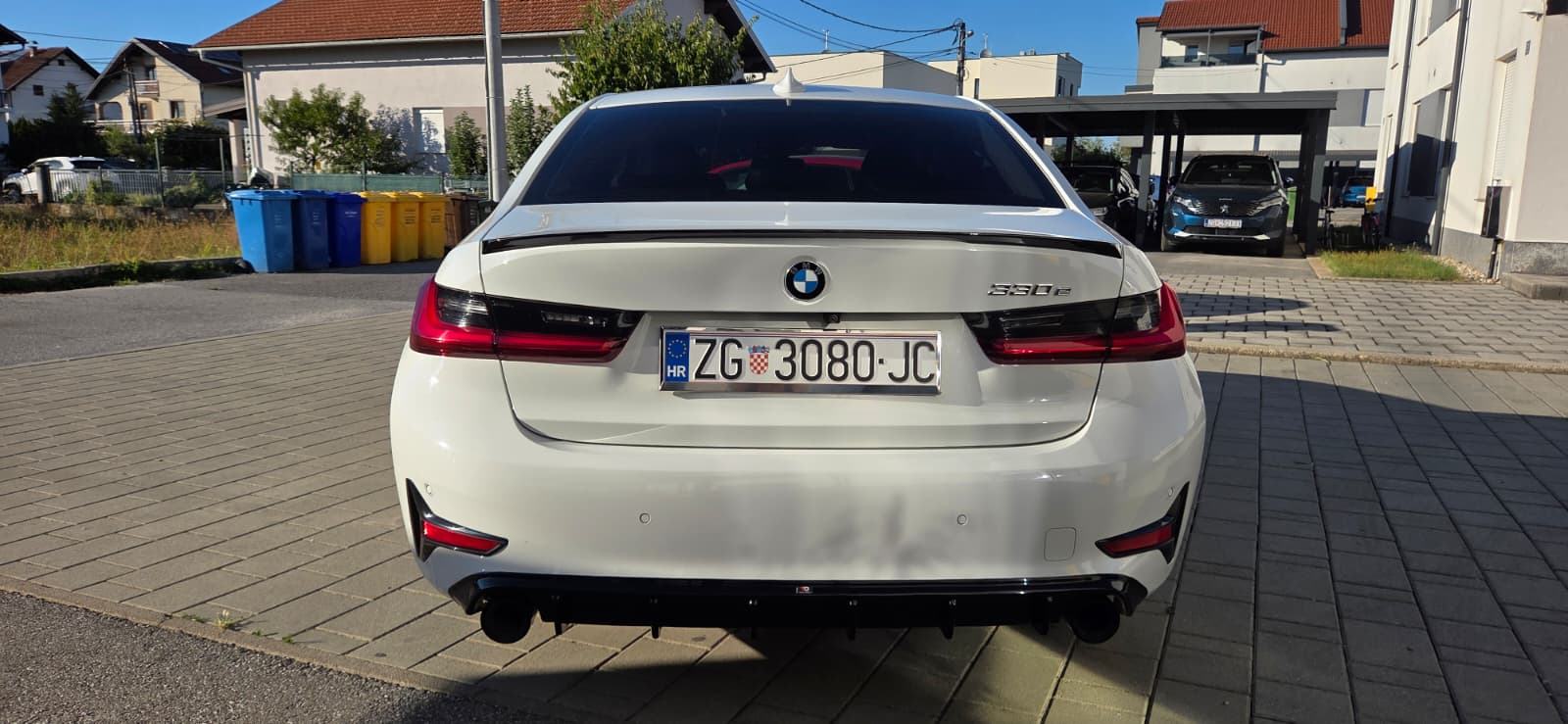 BMW serija 3 330e automatik, fotografija 4