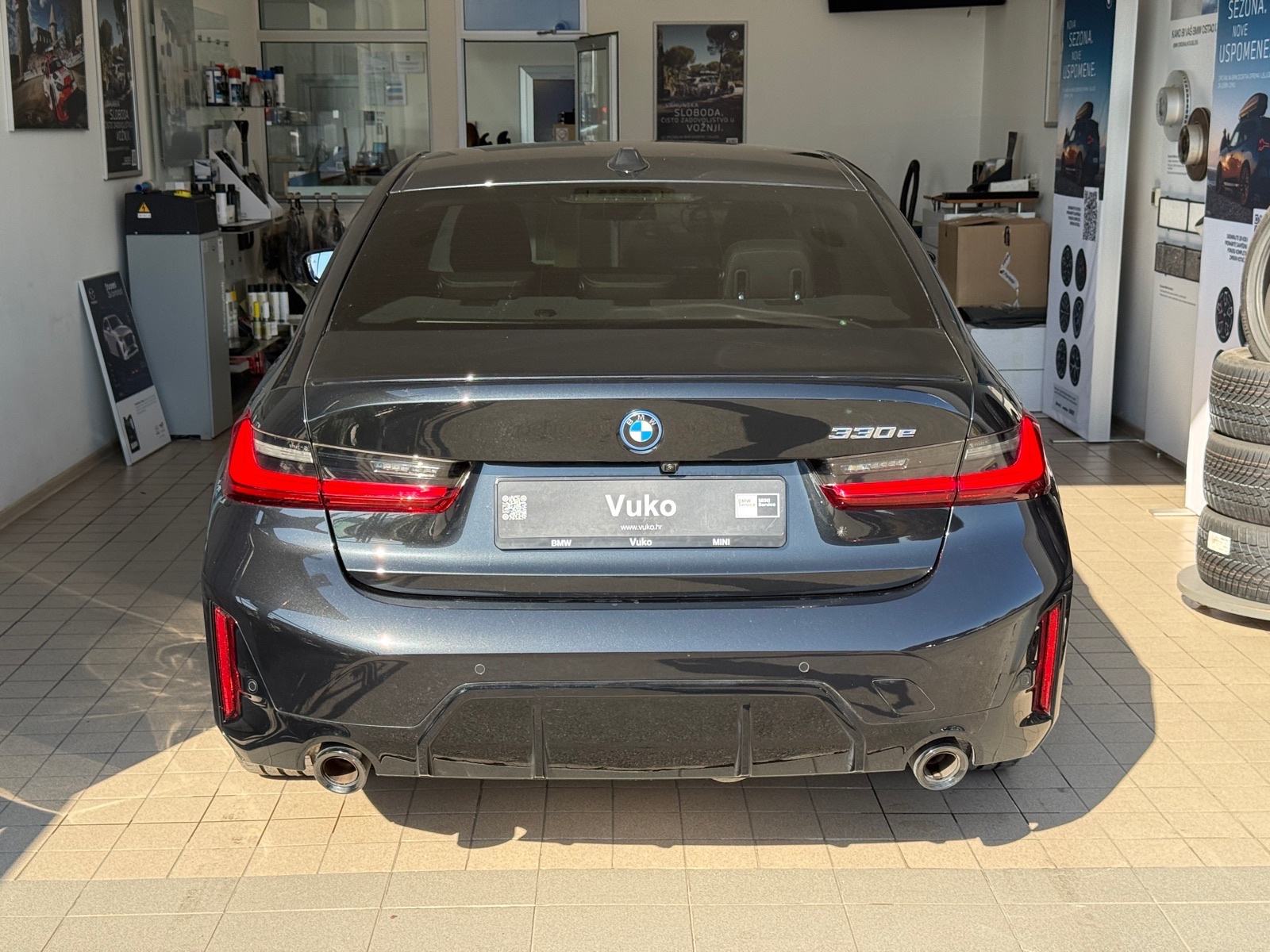 BMW serija 3 330e M SPORT PACKAGE PRO, fotografija 6