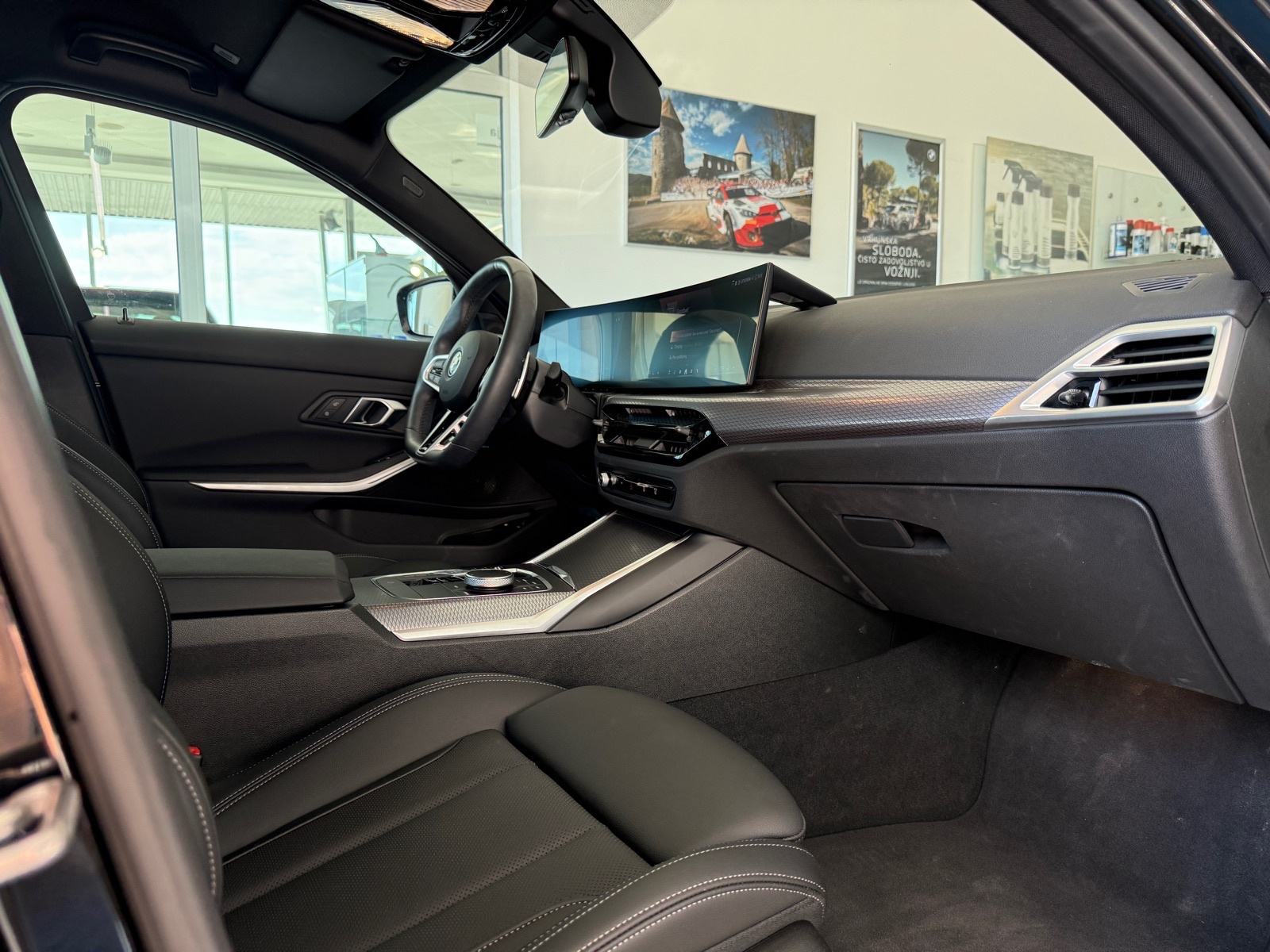 BMW serija 3 330e M SPORT PACKAGE PRO, fotografija 19