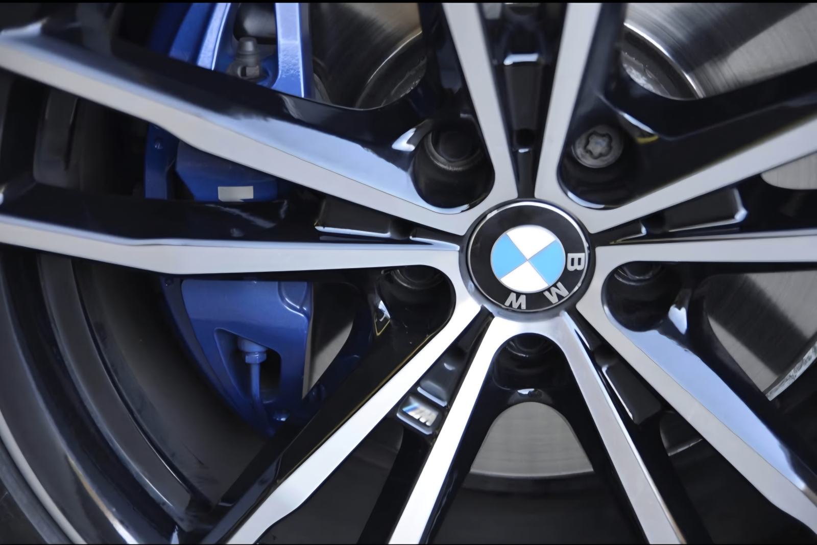BMW g 20 330e 292ks M paket, fotografija 9