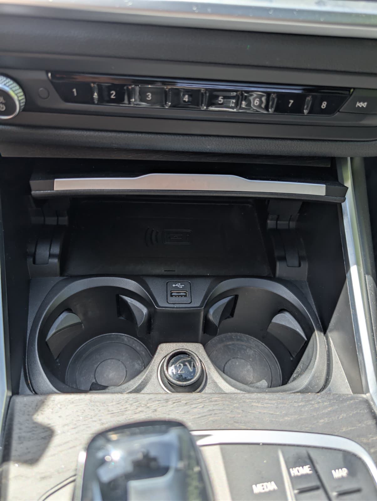 BMW 330e, M Sport, Laser, H&K, 19", Big Navi, fotografija 8