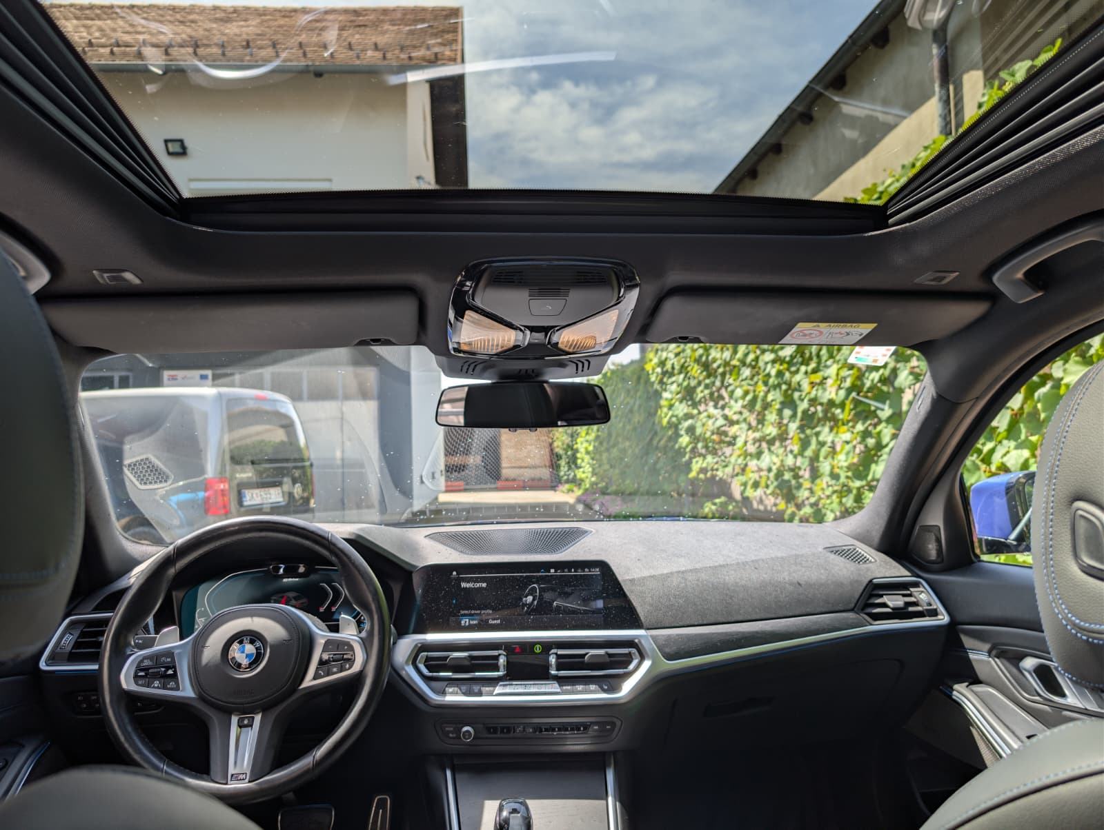 BMW 330e, M Sport, Laser, H&K, 19", Big Navi, fotografija 11
