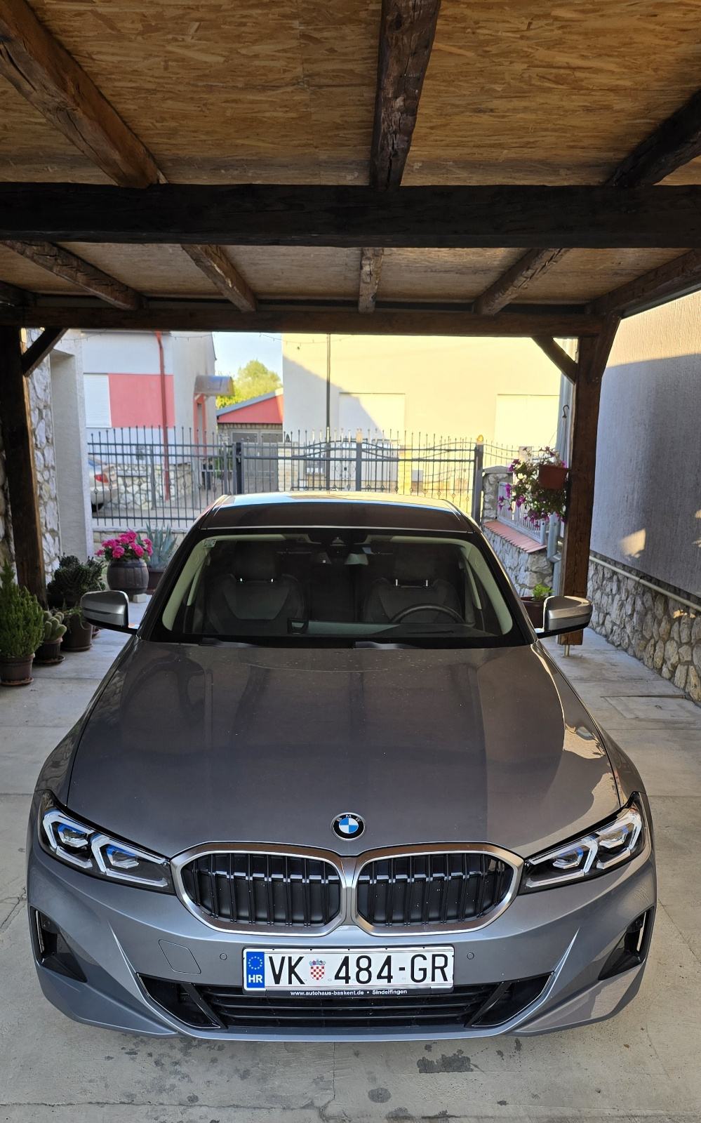 BMW serija 3 330i automatik, fotografija 2