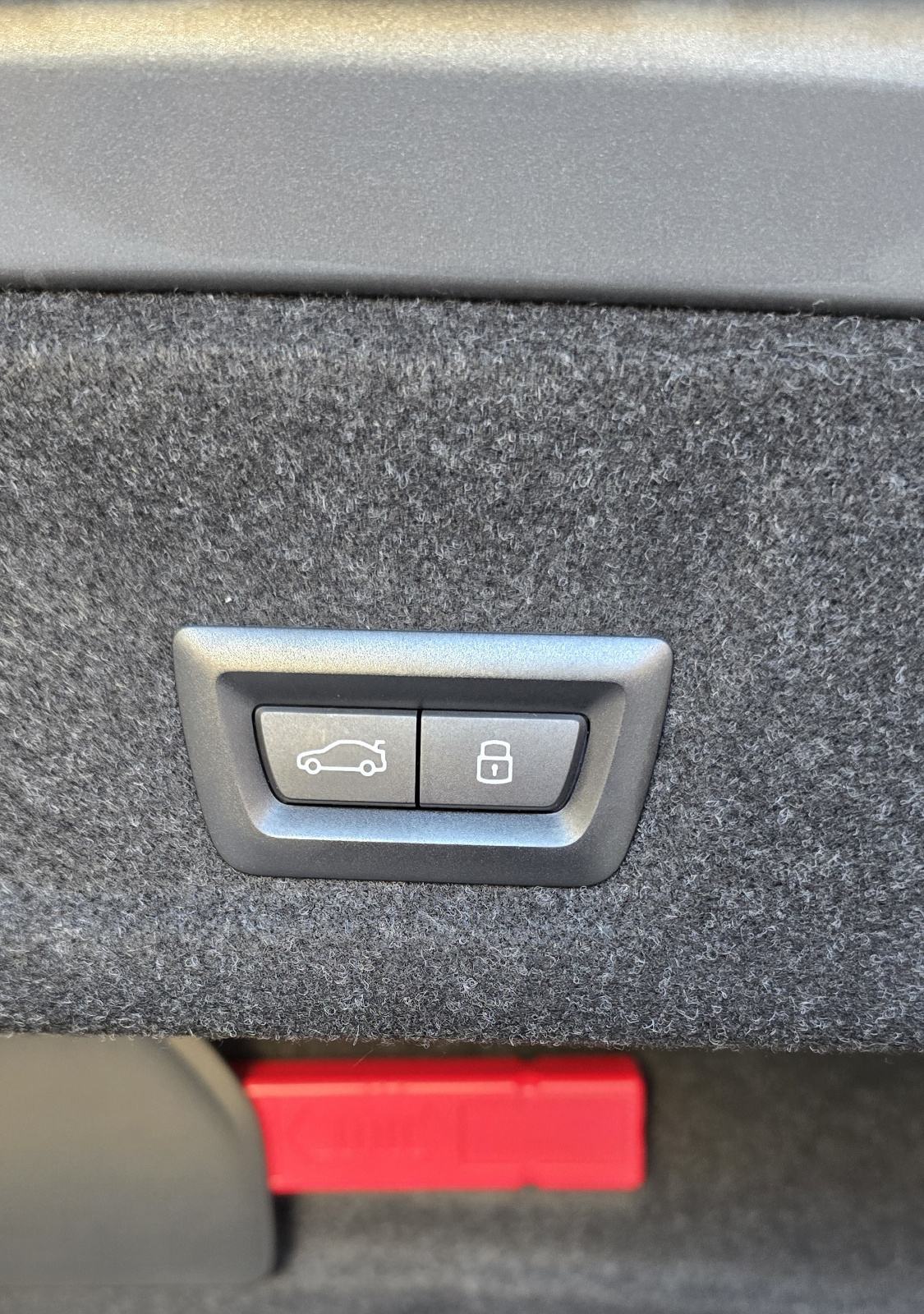BMW serija 3 330i automatik, fotografija 11
