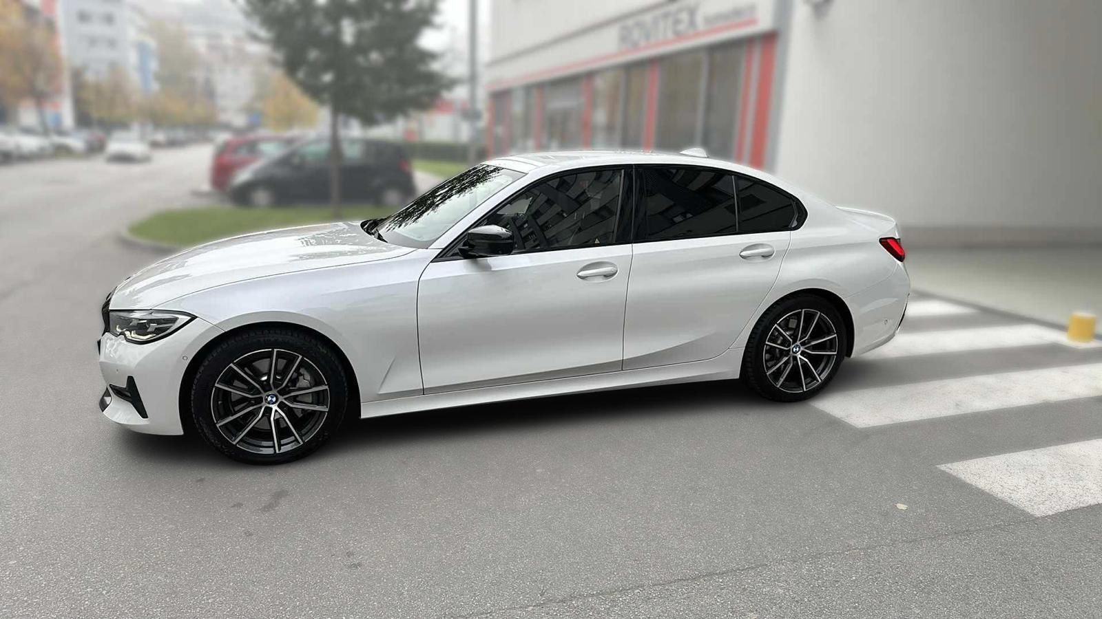 BMW serija 3 330i, fotografija 5