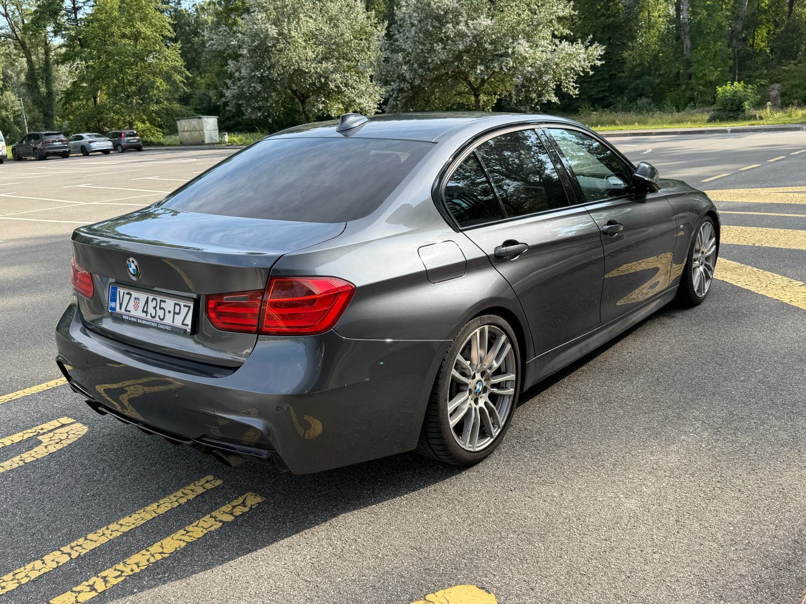BMW serija 3 335xd M, fotografija 7