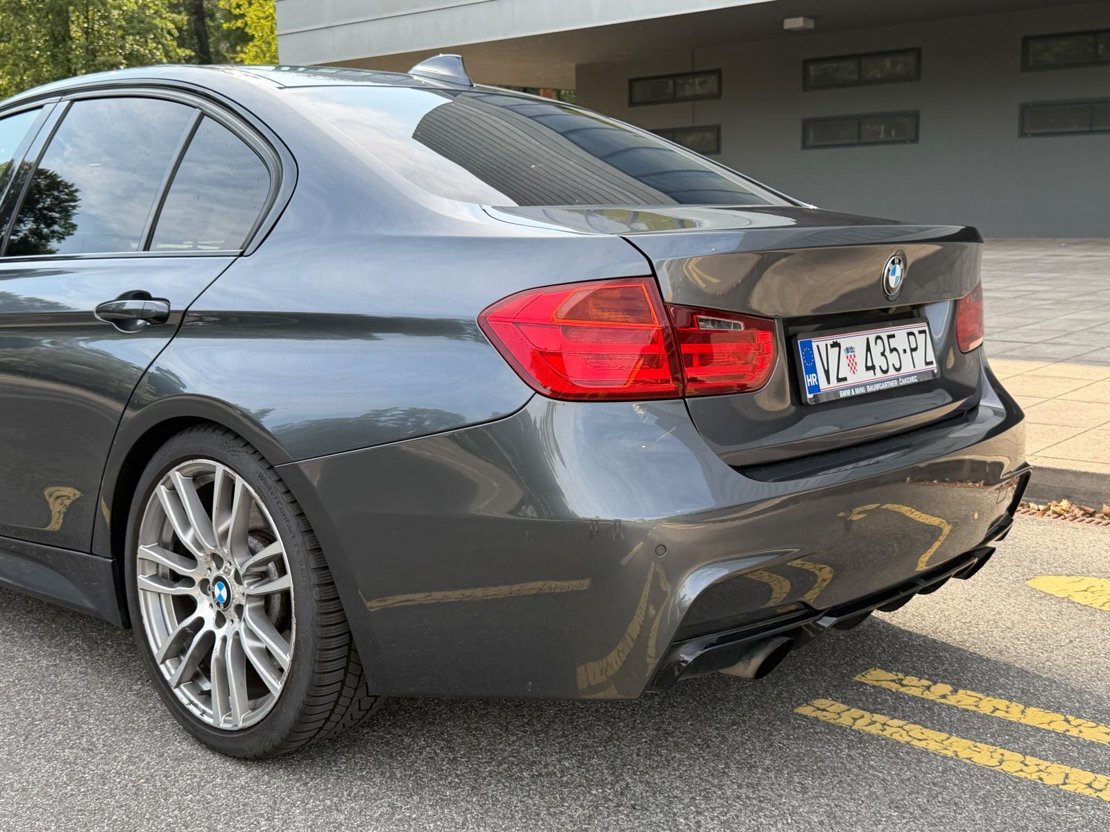 BMW serija 3 335xd M, fotografija 6