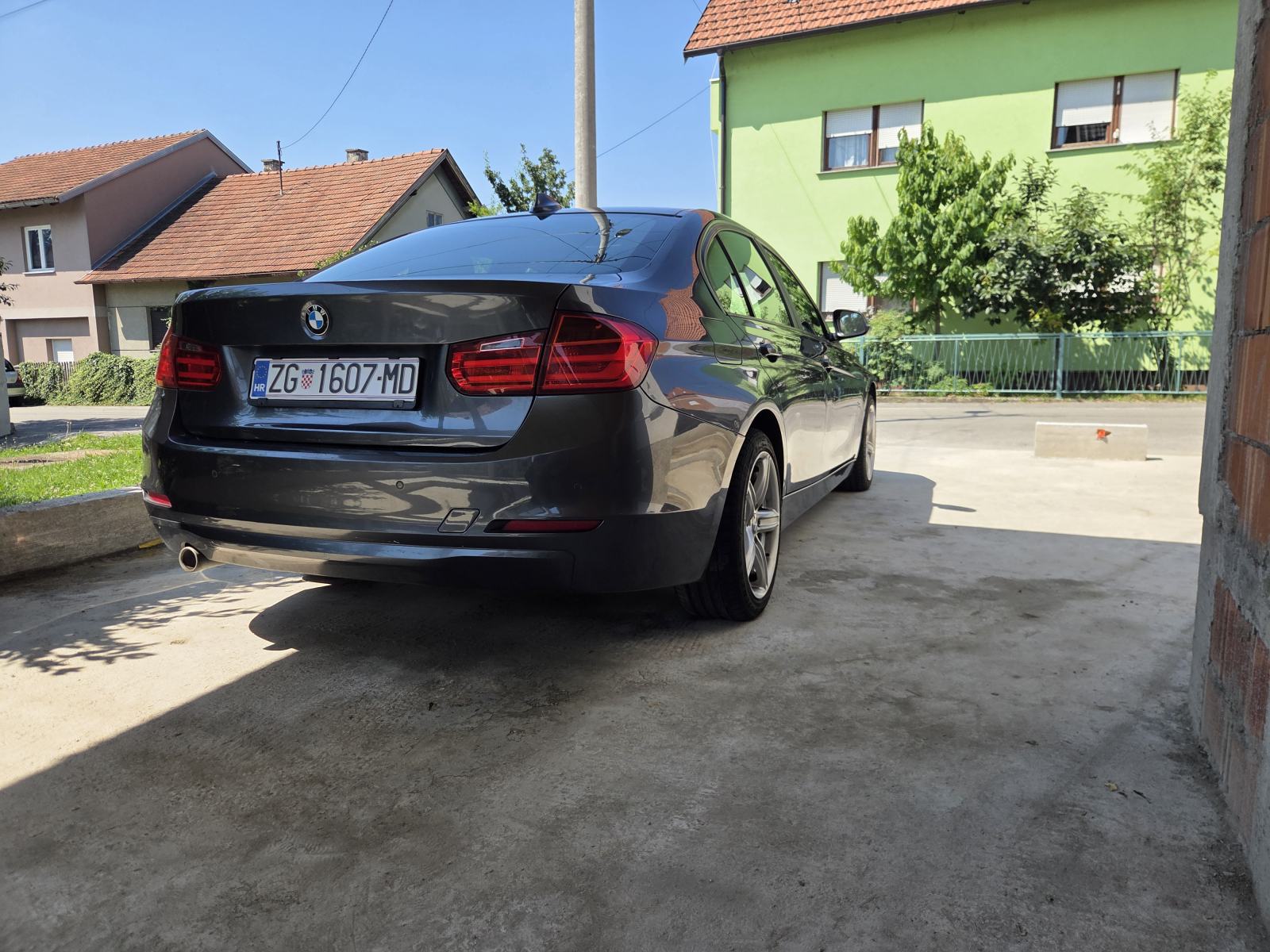 BMW 316d F30 Automatik (2.0d), fotografija 4