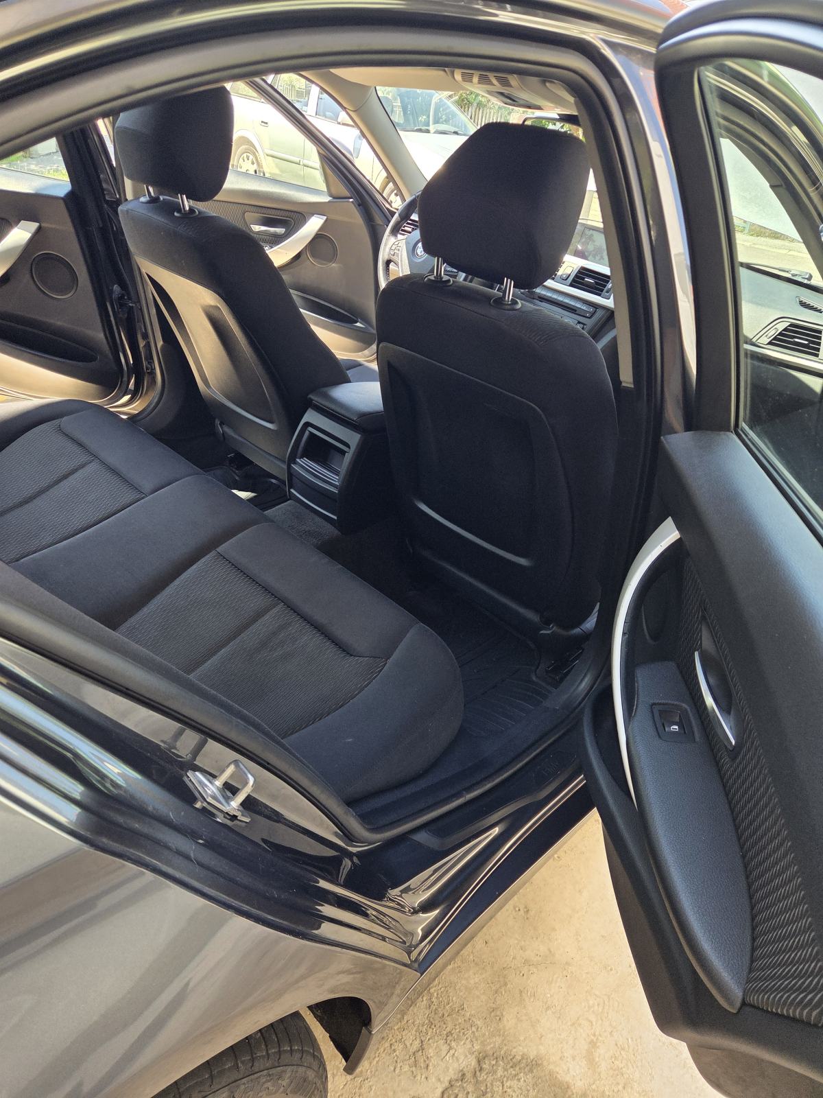 BMW 316d F30 Automatik (2.0d), fotografija 10