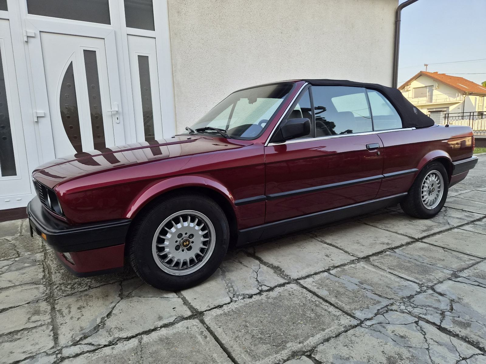 BMW E30 Cabrio serija 3 Cabriolet 318i, pogled izvana - slika 1