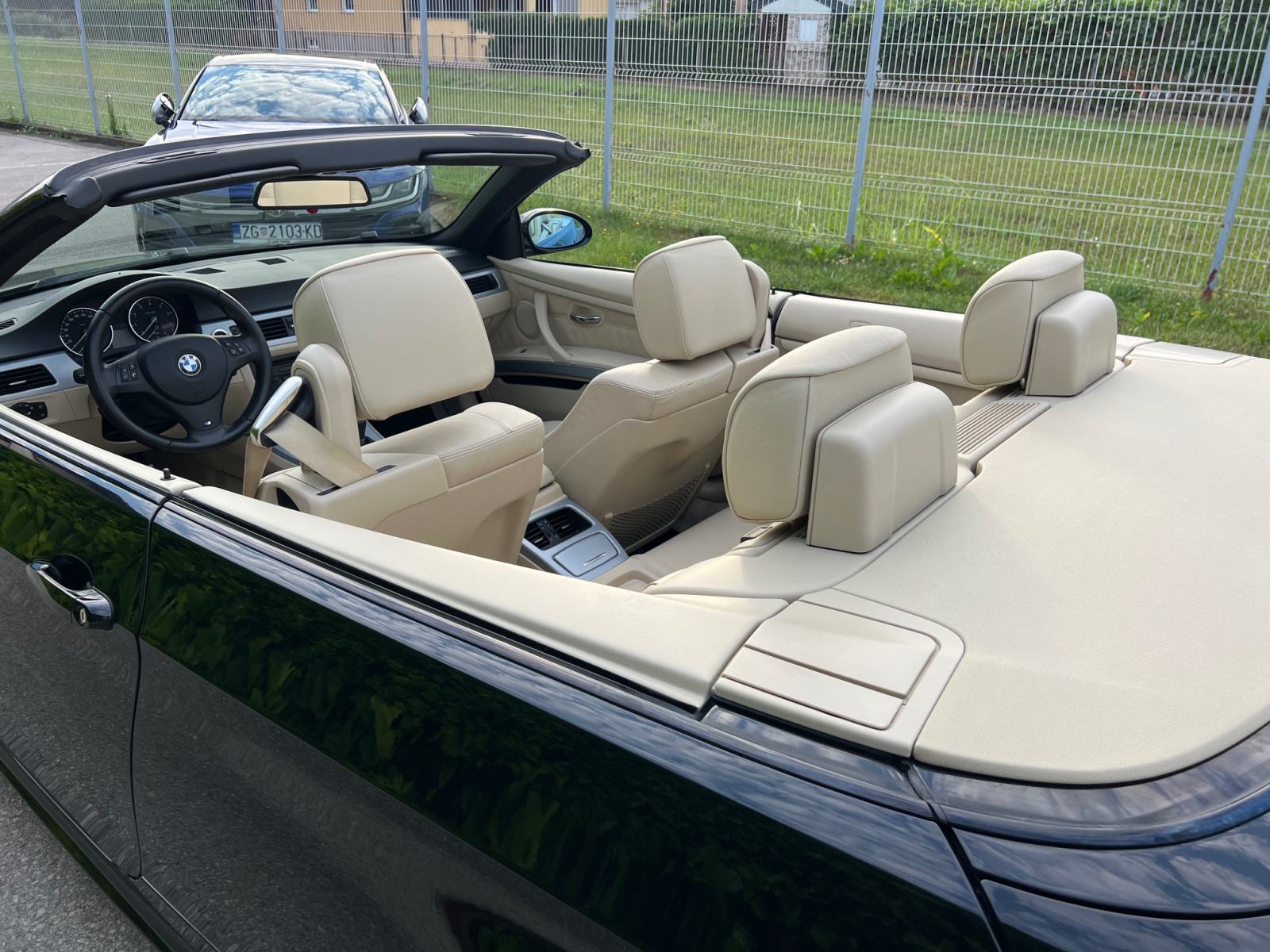 BMW serija 3 Cabriolet 320i, 68 tkm, M-paket., fotografija 15