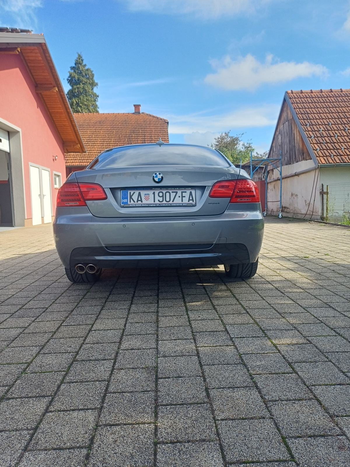 BMW serija 3 Coupe 320d, fotografija 5