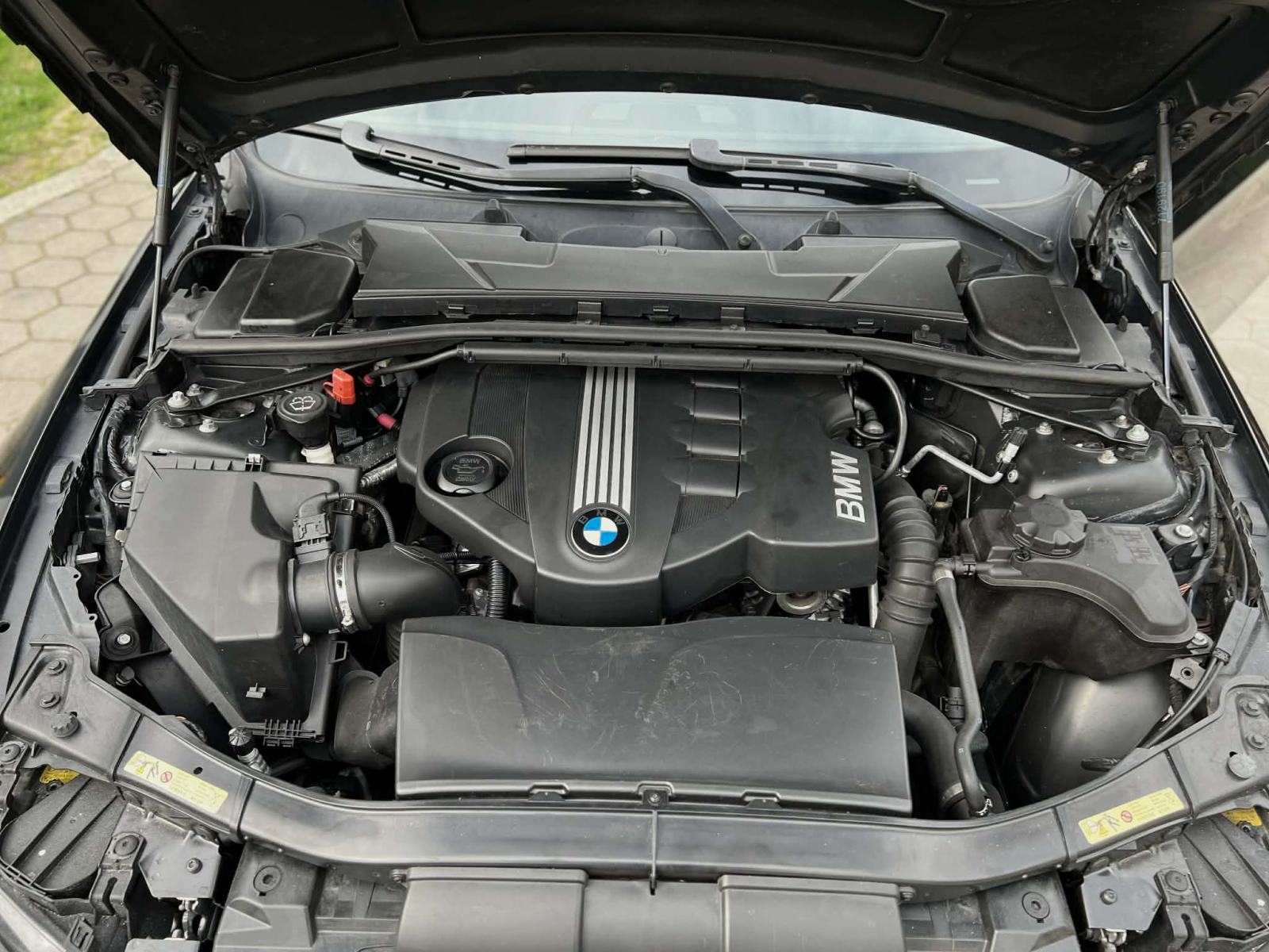 BMW serija 3 Coupe 320d M ovjes,Dynamic ksenon,Tempomat,..., fotografija 19