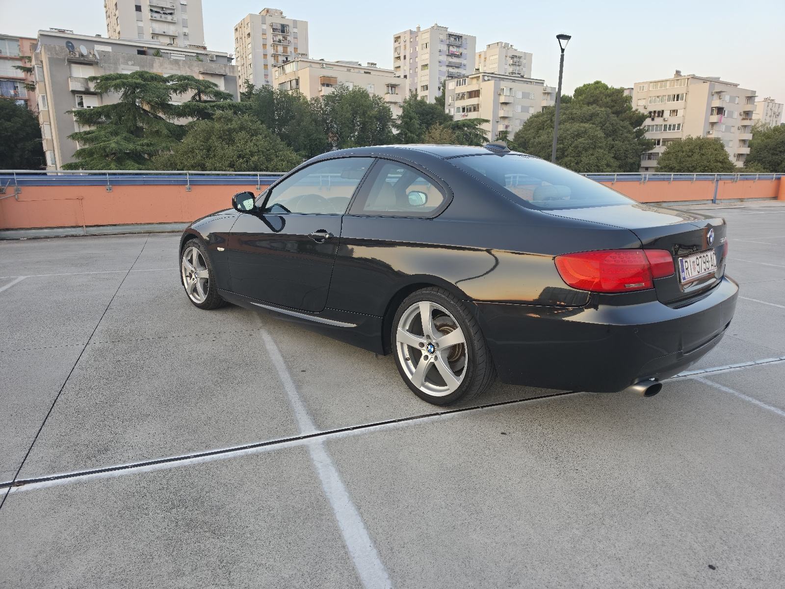 BMW serija 3 Coupe 320d, fotografija 3