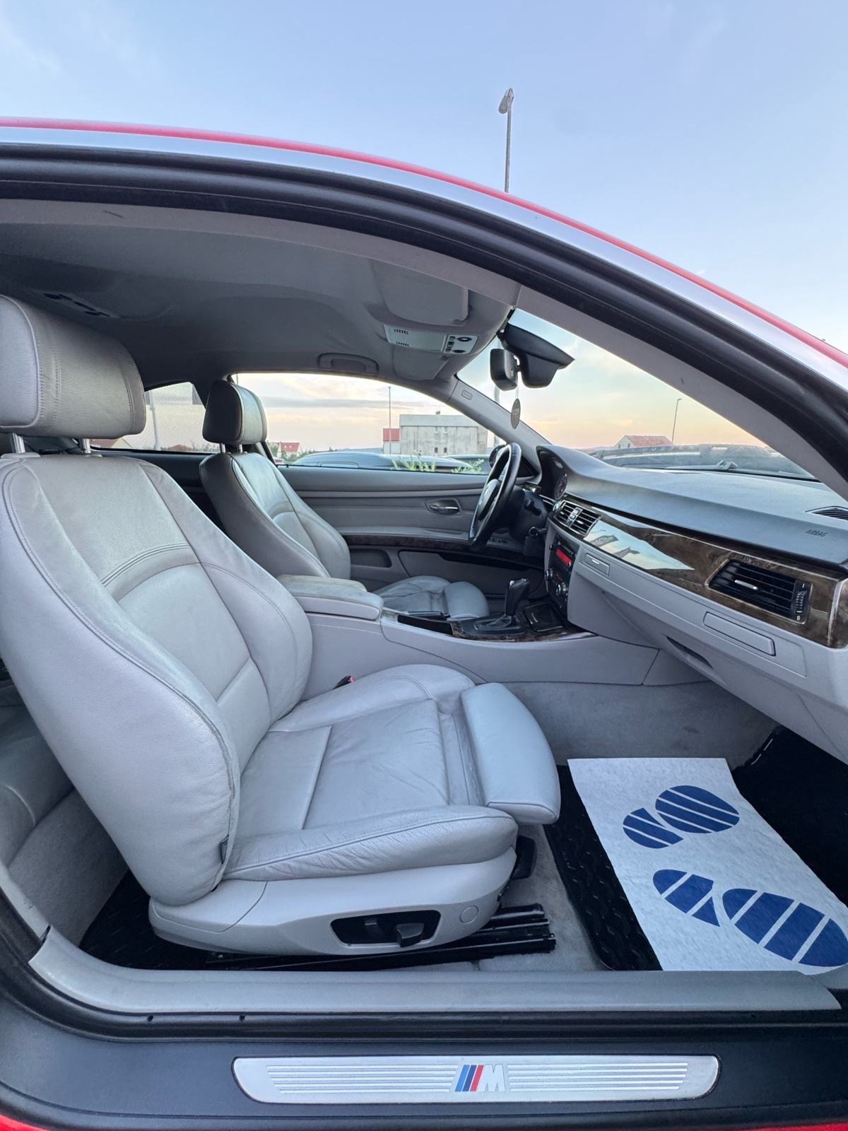 BMW serija 3 Coupe 325i Benzin + PLIN —AUTOMATIK—KOŽA—XENON—TEMP—PDC!, fotografija 20