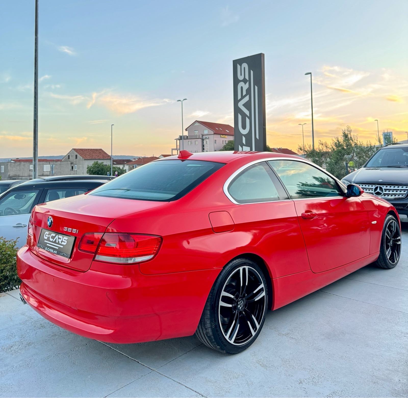 BMW serija 3 Coupe 325i Benzin + PLIN —AUTOMATIK—KOŽA—XENON—TEMP—PDC!, fotografija 10