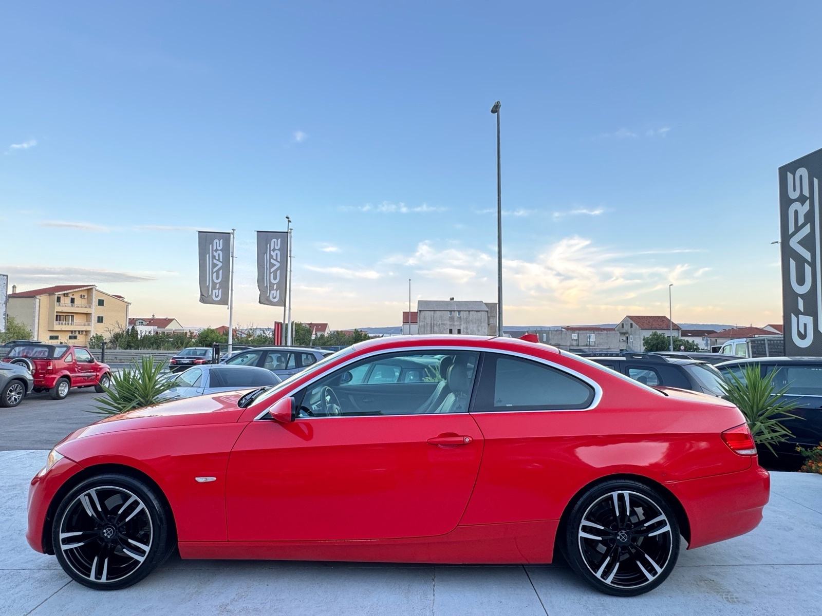 BMW serija 3 Coupe 325i Benzin + PLIN —AUTOMATIK—KOŽA—XENON—TEMP—PDC!, fotografija 4