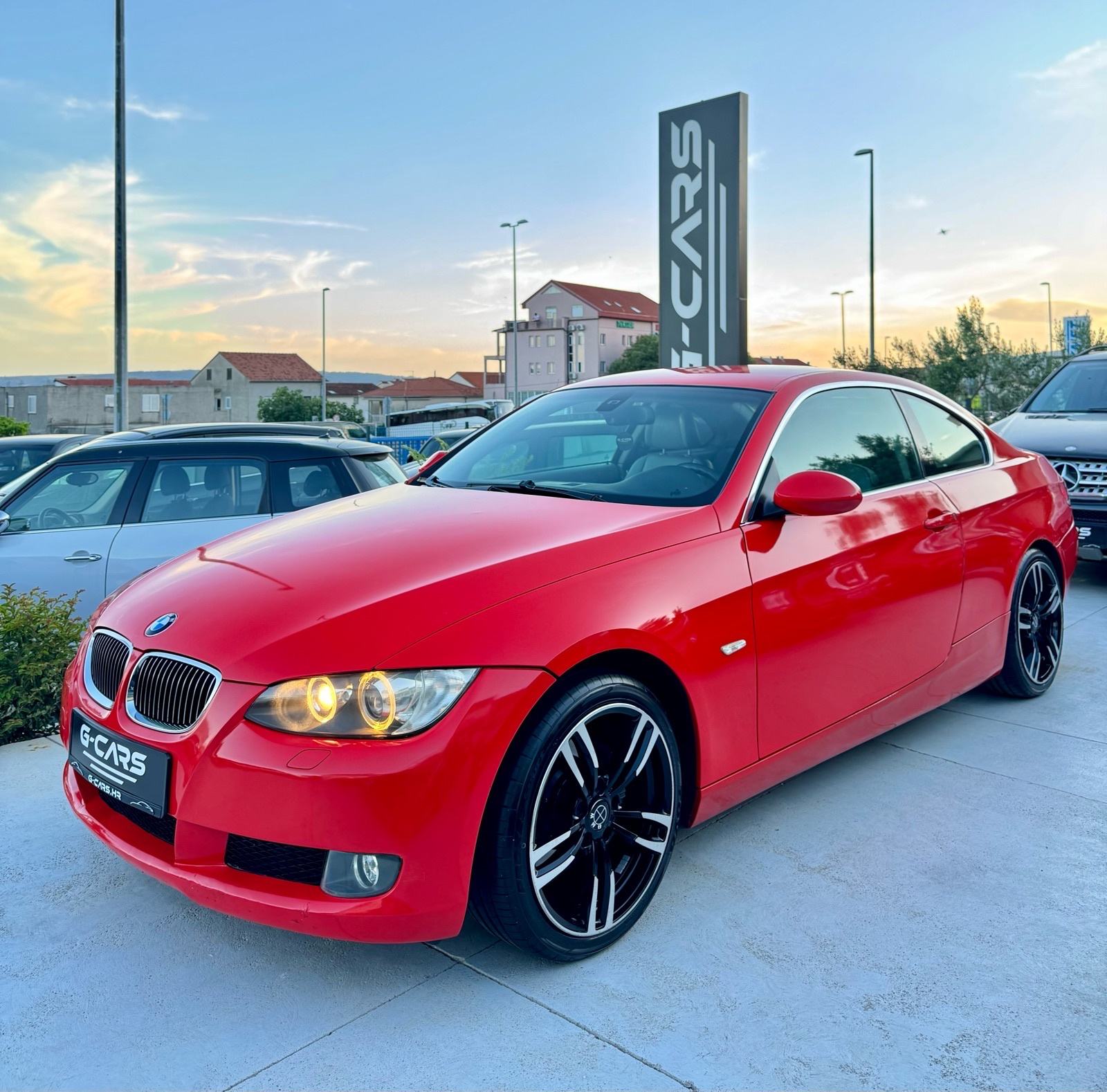 BMW serija 3 Coupe 325i Benzin + PLIN —AUTOMATIK—KOŽA—XENON—TEMP—PDC!, fotografija 3